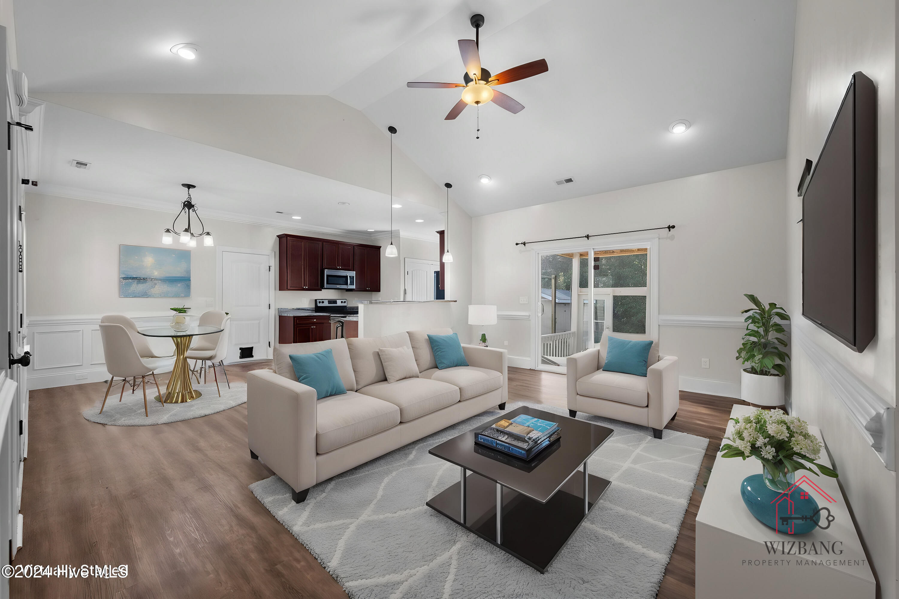 100592246 | Photo 2