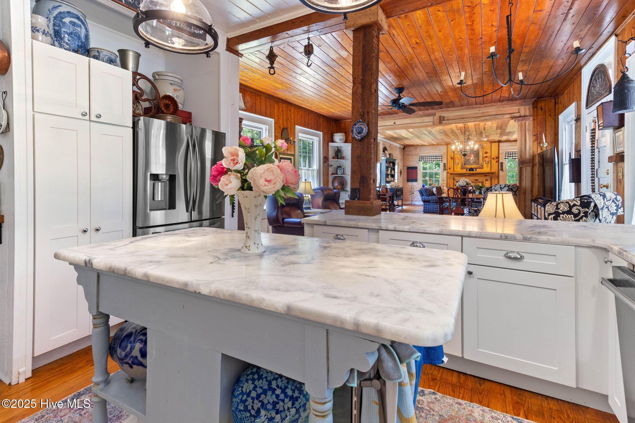 100507341 | Photo 57