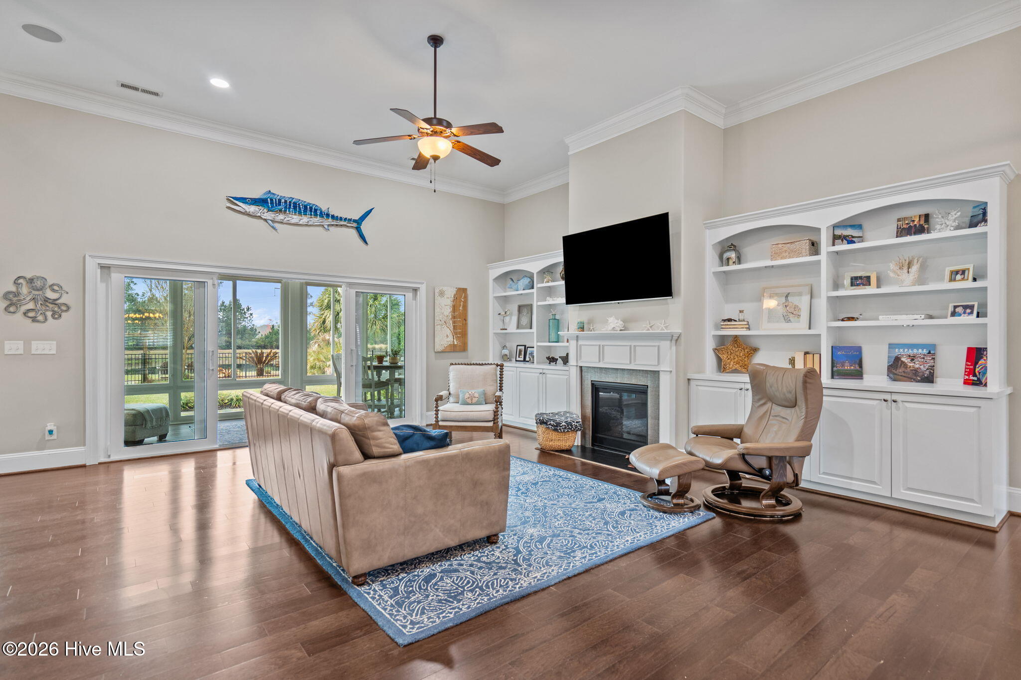 100564215 | Photo 14