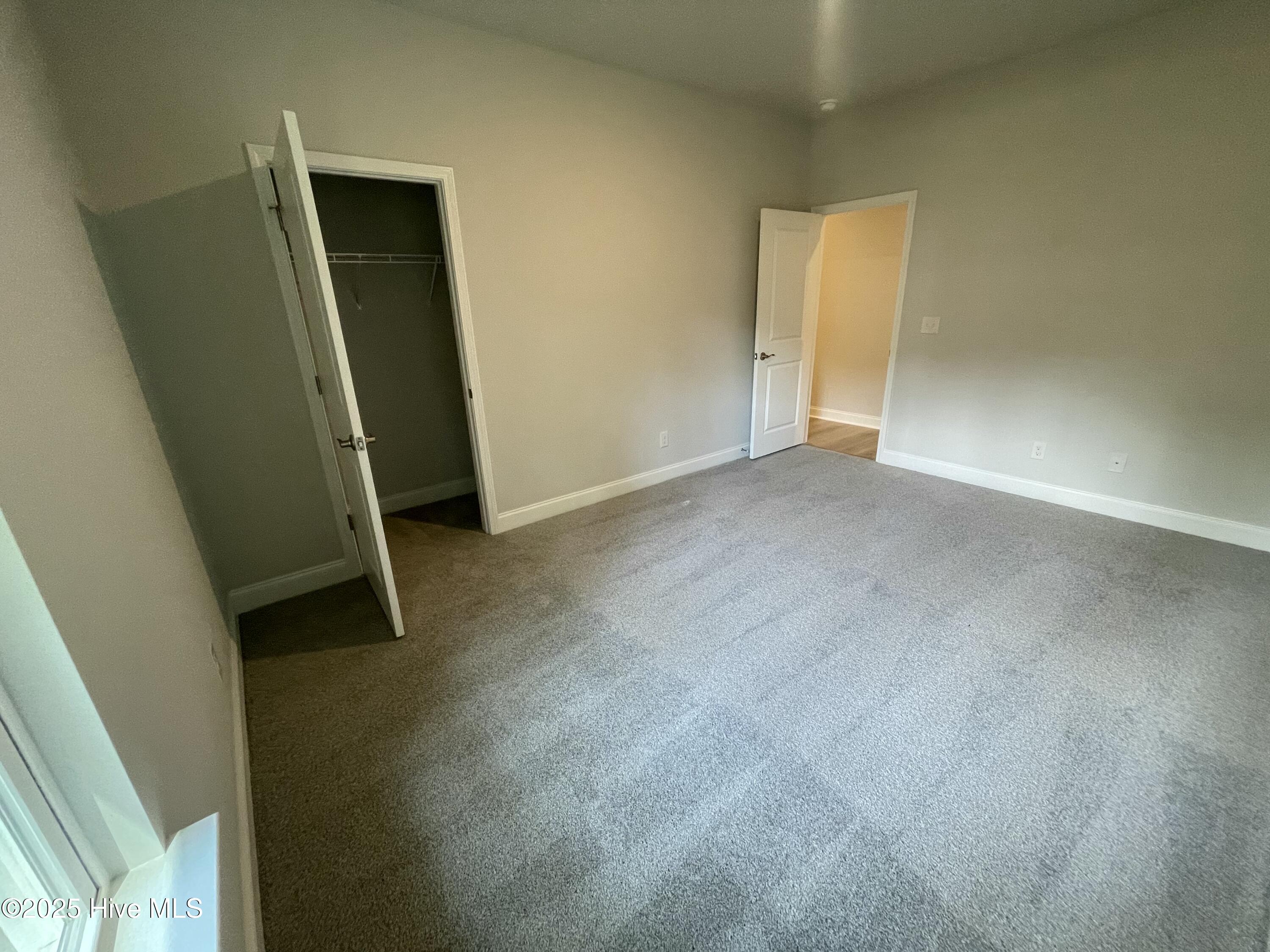 100522611 | Photo 40