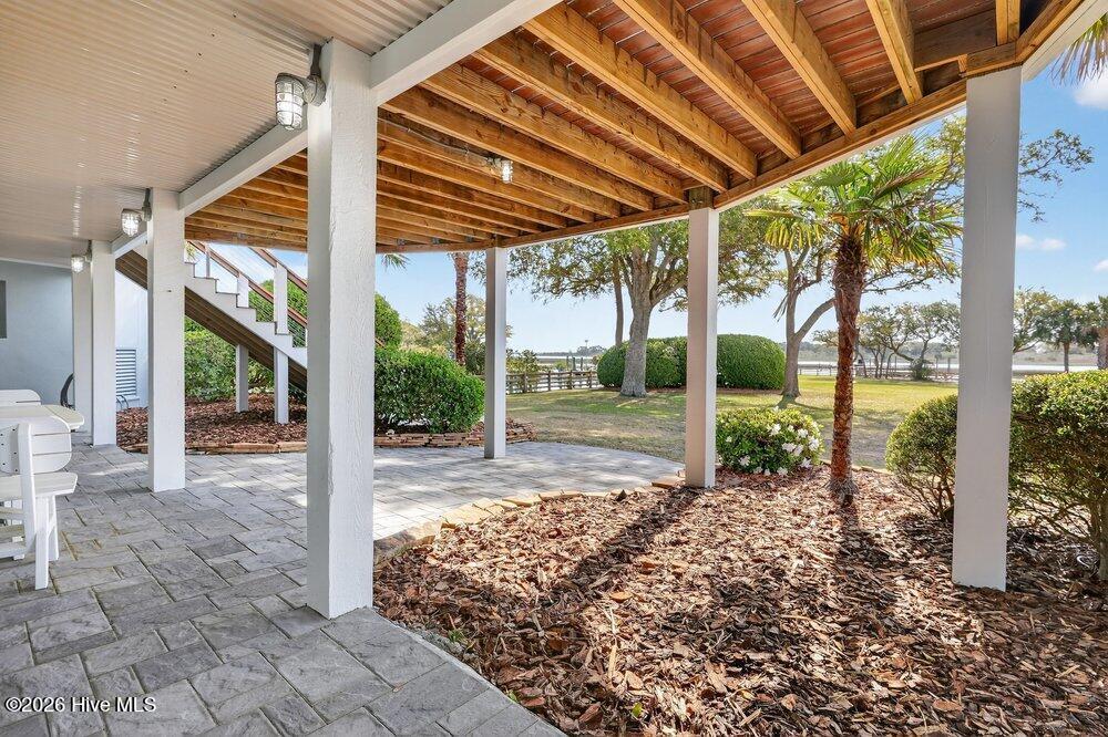 100563942 | Photo 52