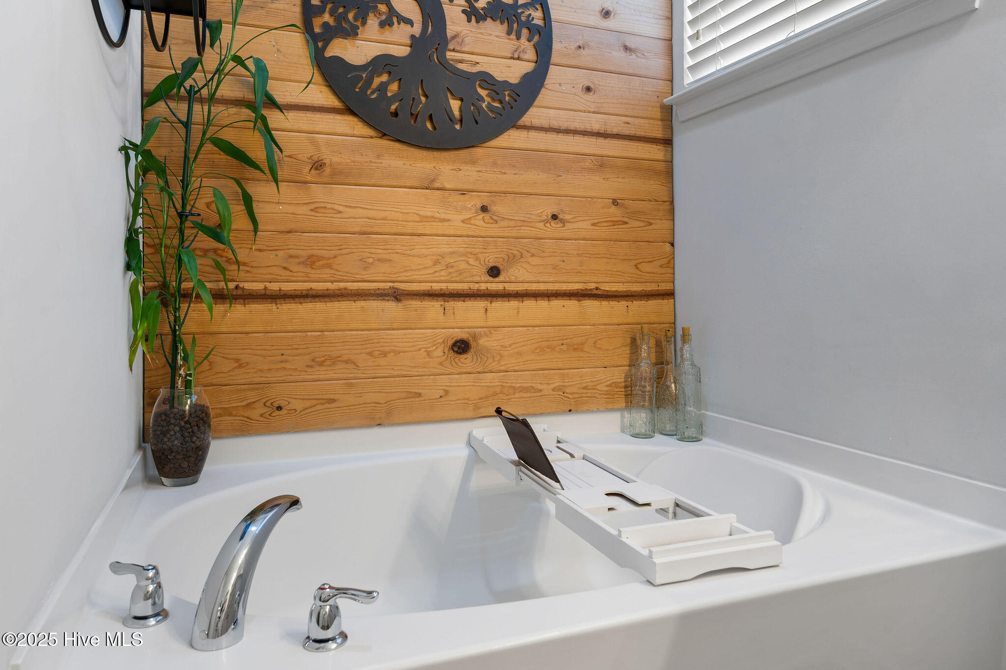 100539651 | Photo 32