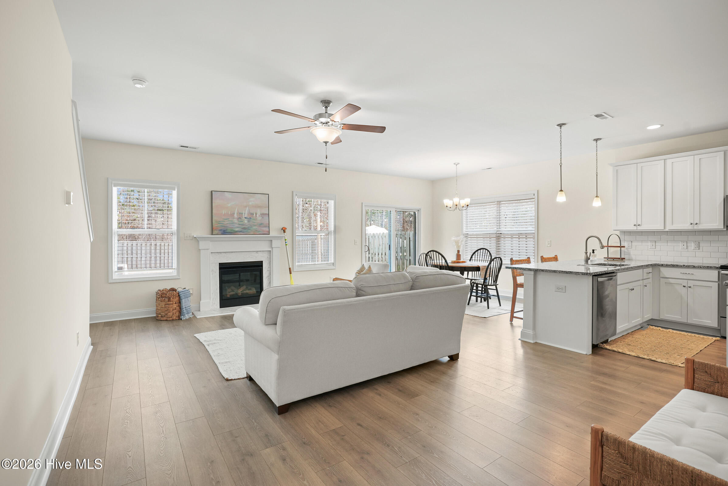 100552712 | Photo 10