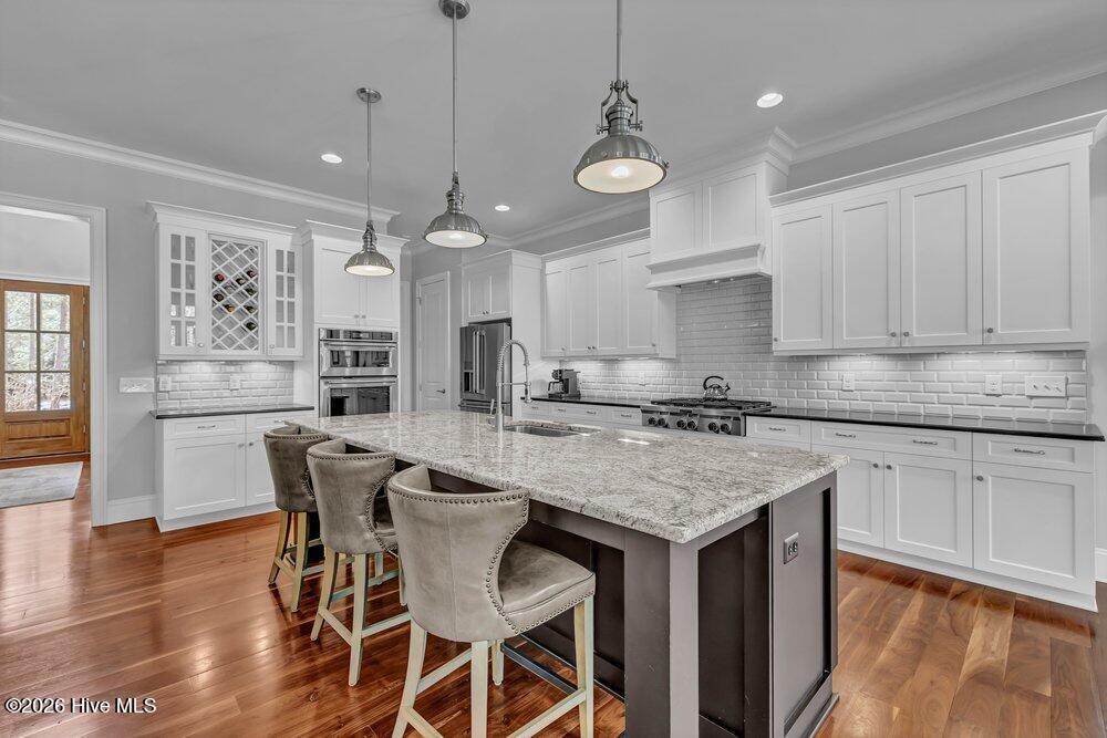 100563966 | Photo 17