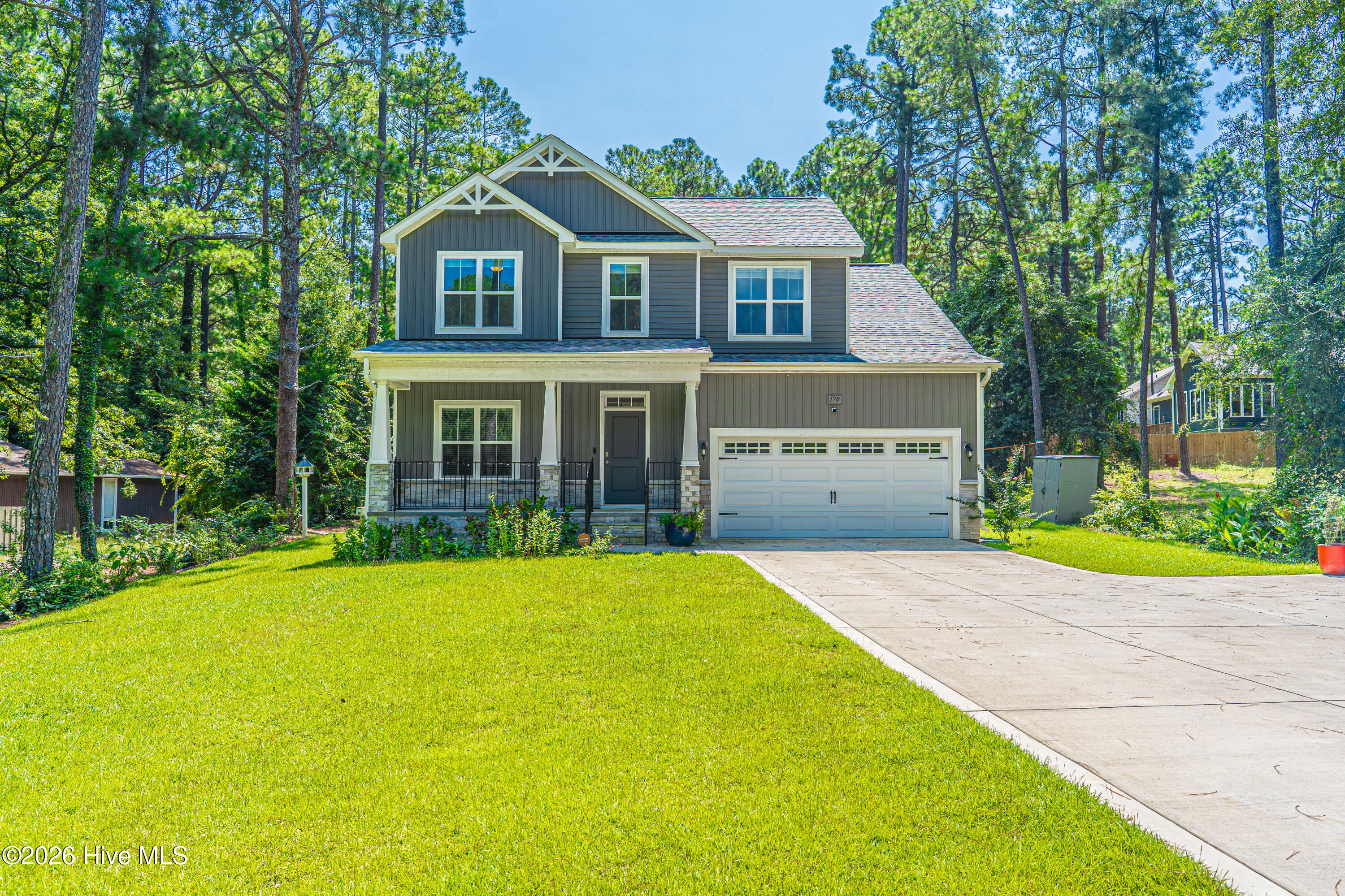 Photo 1 of Single family home for sale at 170 Lakeview Dr, Southern Pines, NC 28387 | MLS# 100599464 | Listing updated on 2026-09-02
