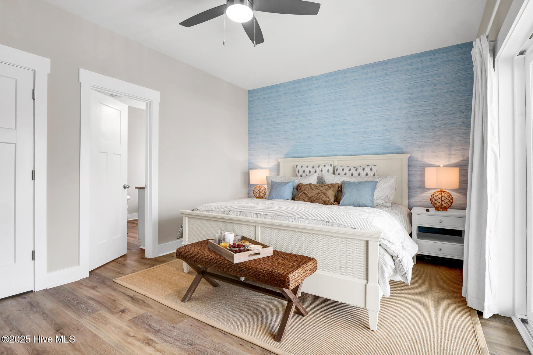 100544154 | Photo 24