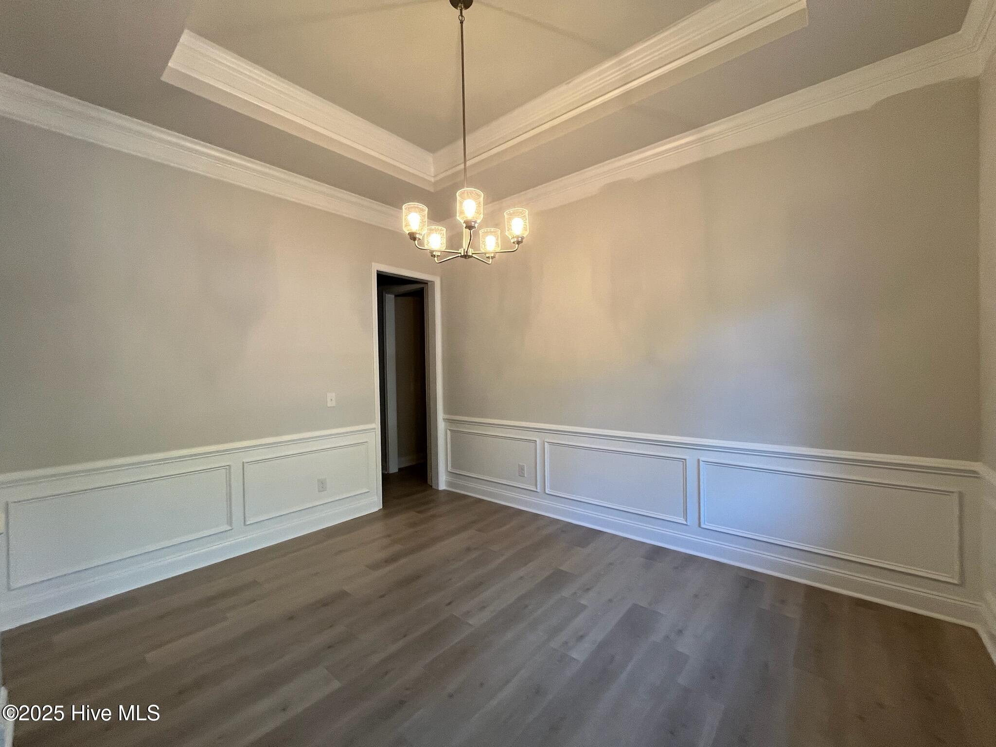 100467983 | Photo 11