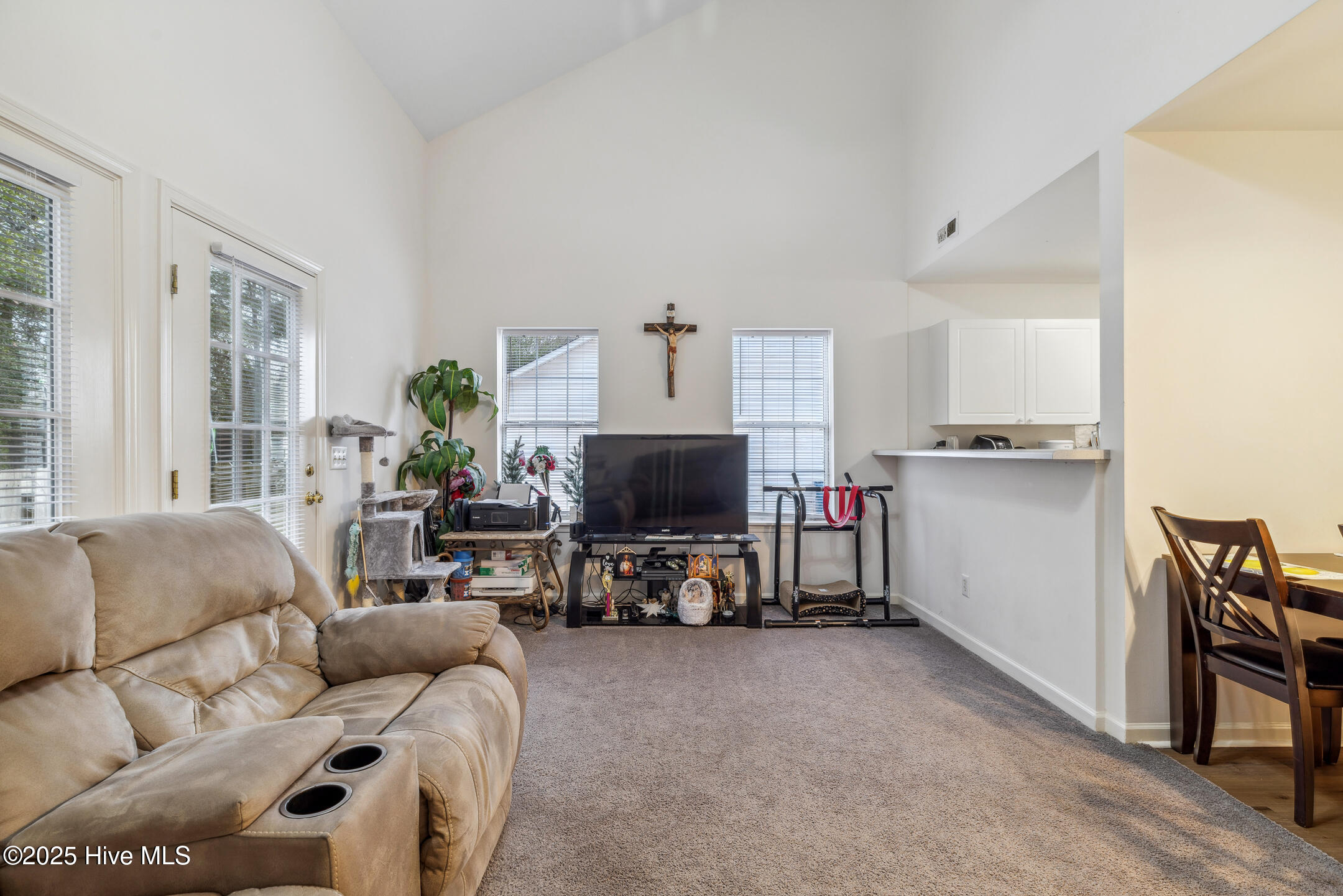 5057 Peachtree Avenue