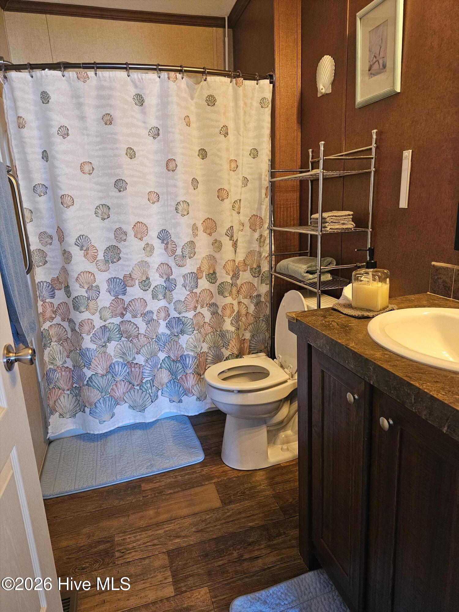 100557730 | Photo 18