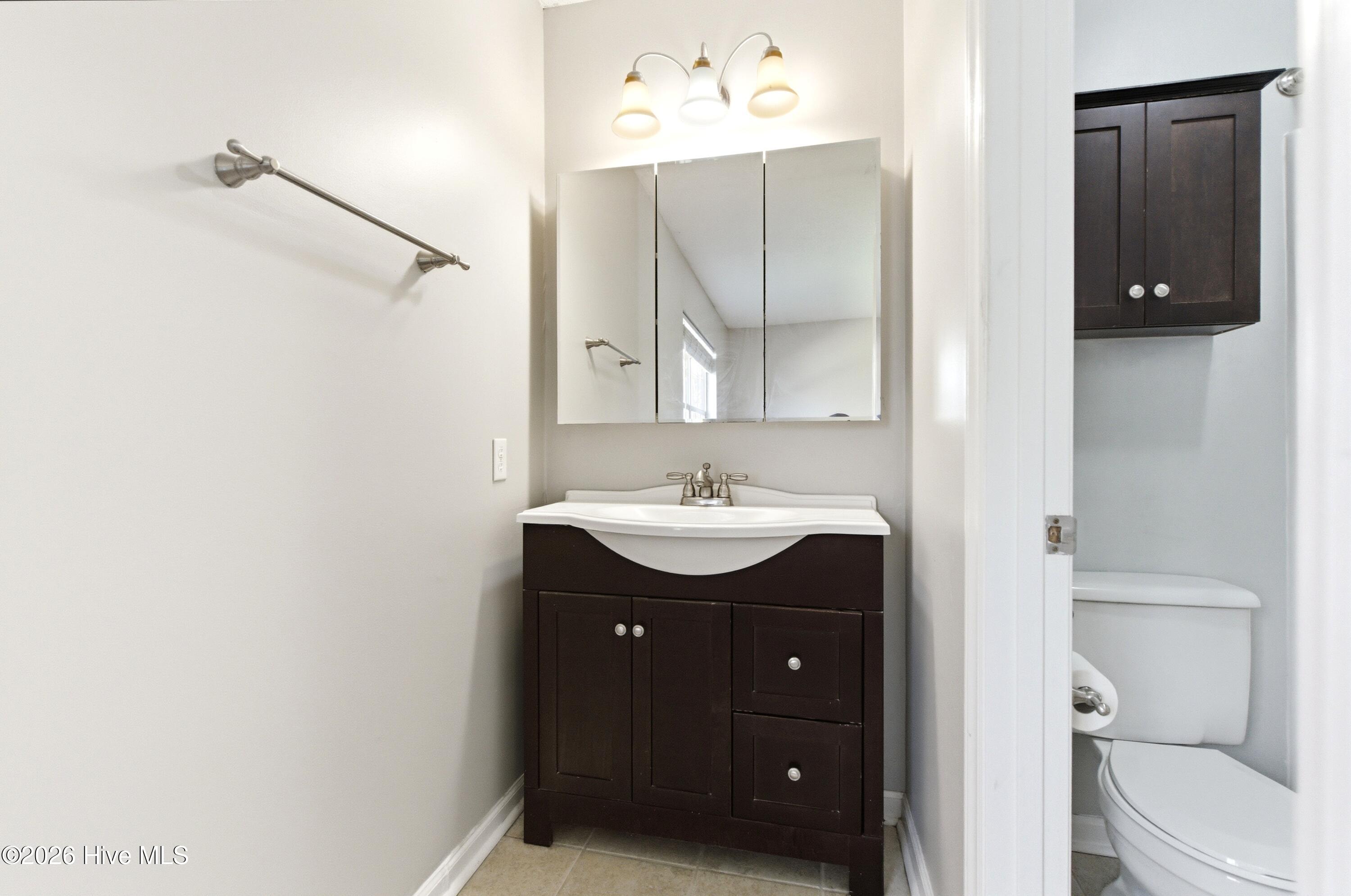 100561176 | Photo 37