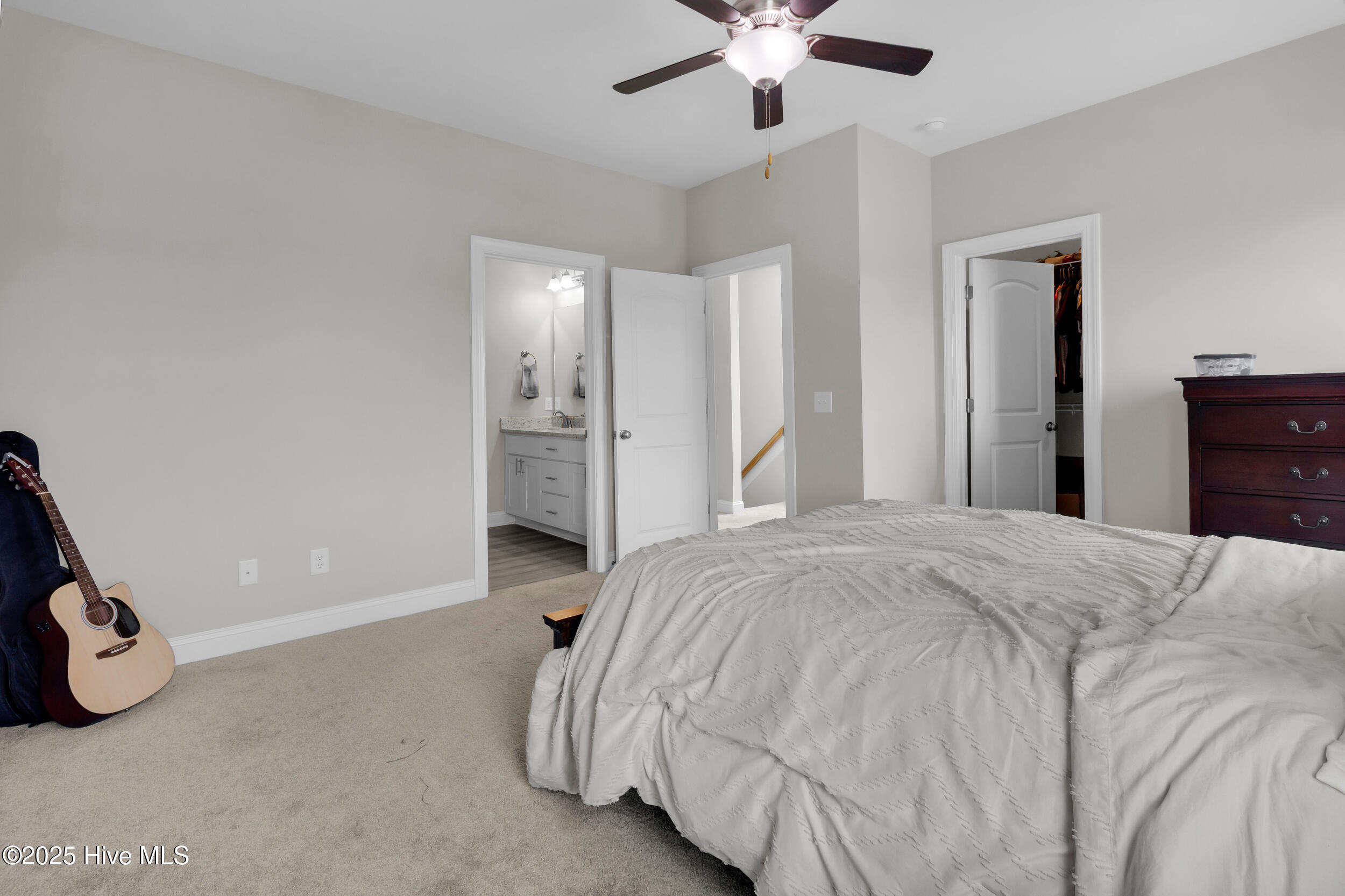 100546887 | Photo 20