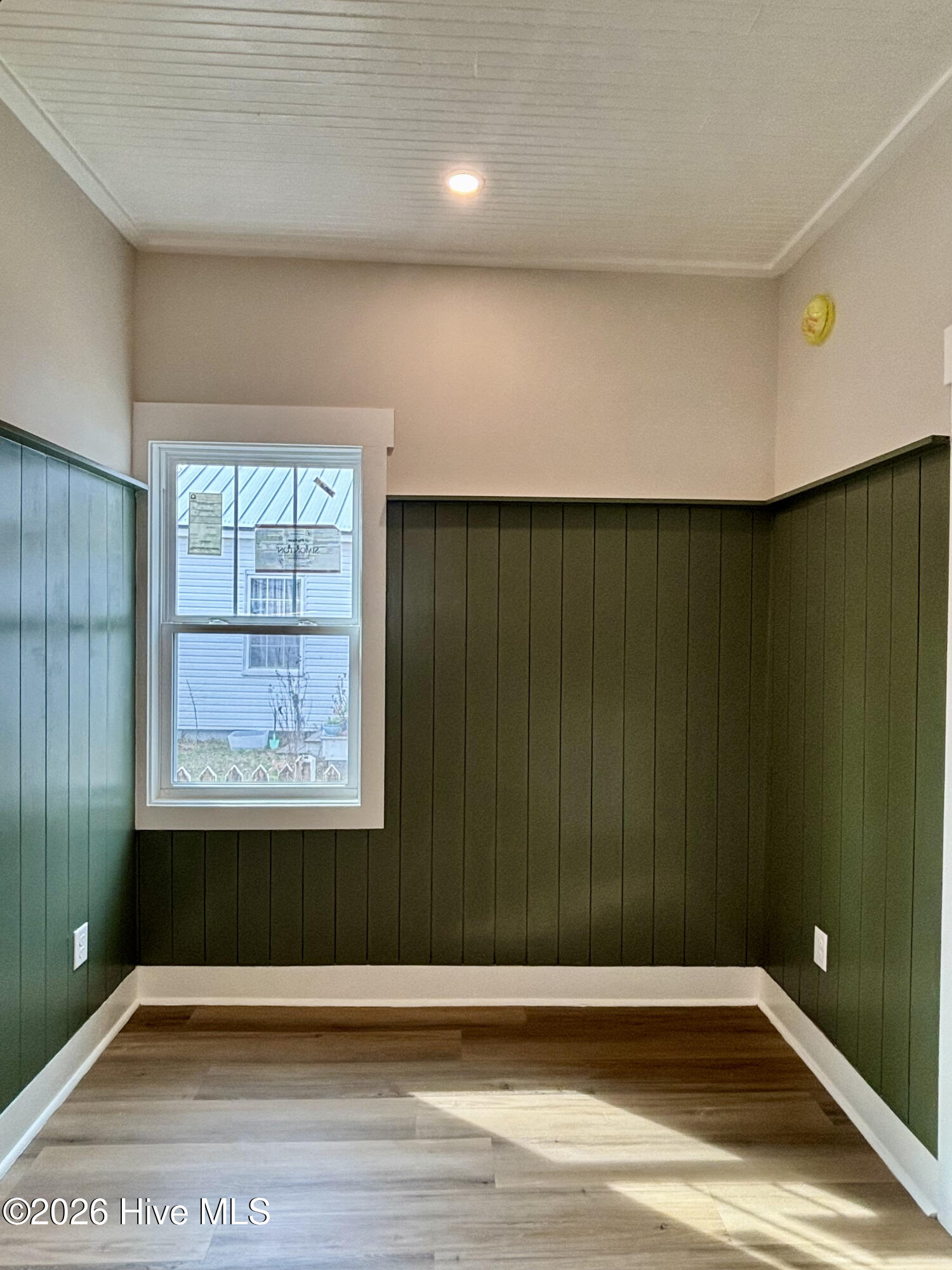 100555560 | Photo 14