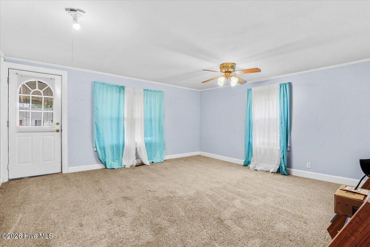 11-847 Old Grantham Rd-11