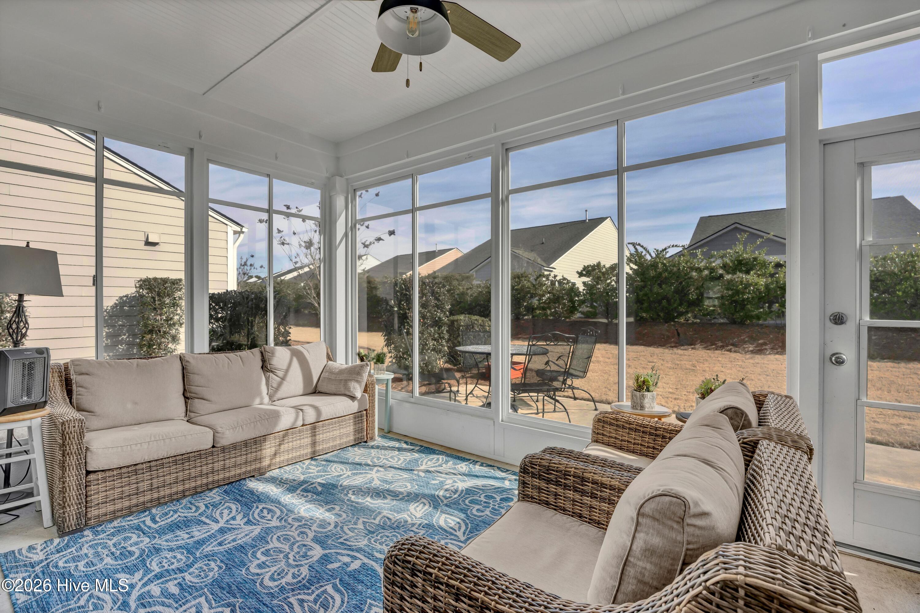 100553140 | Photo 15