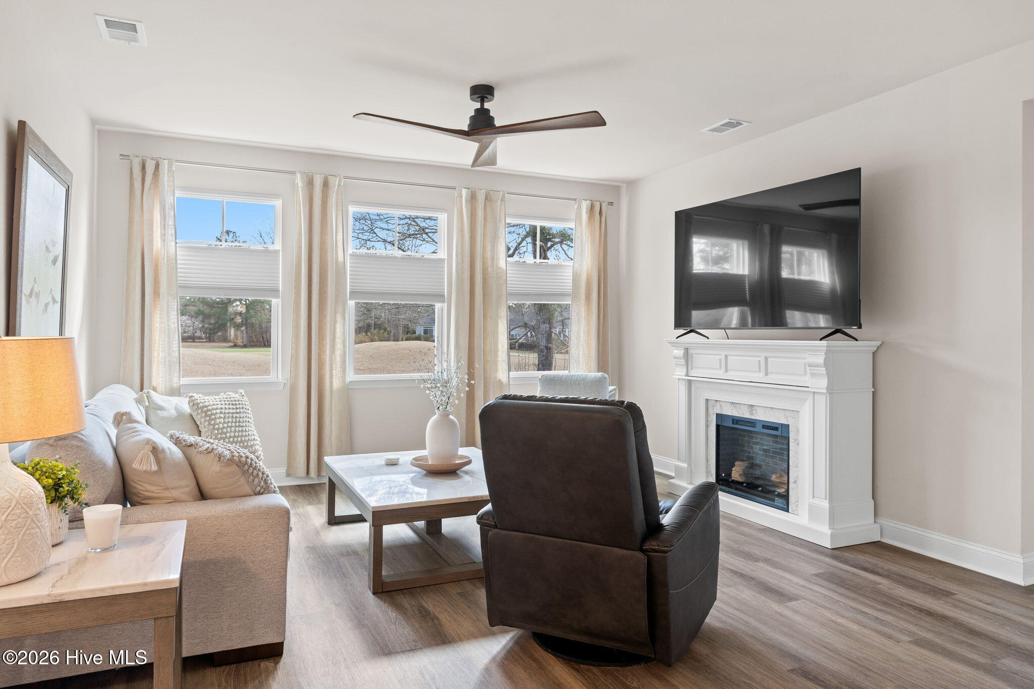 100555775 | Photo 17