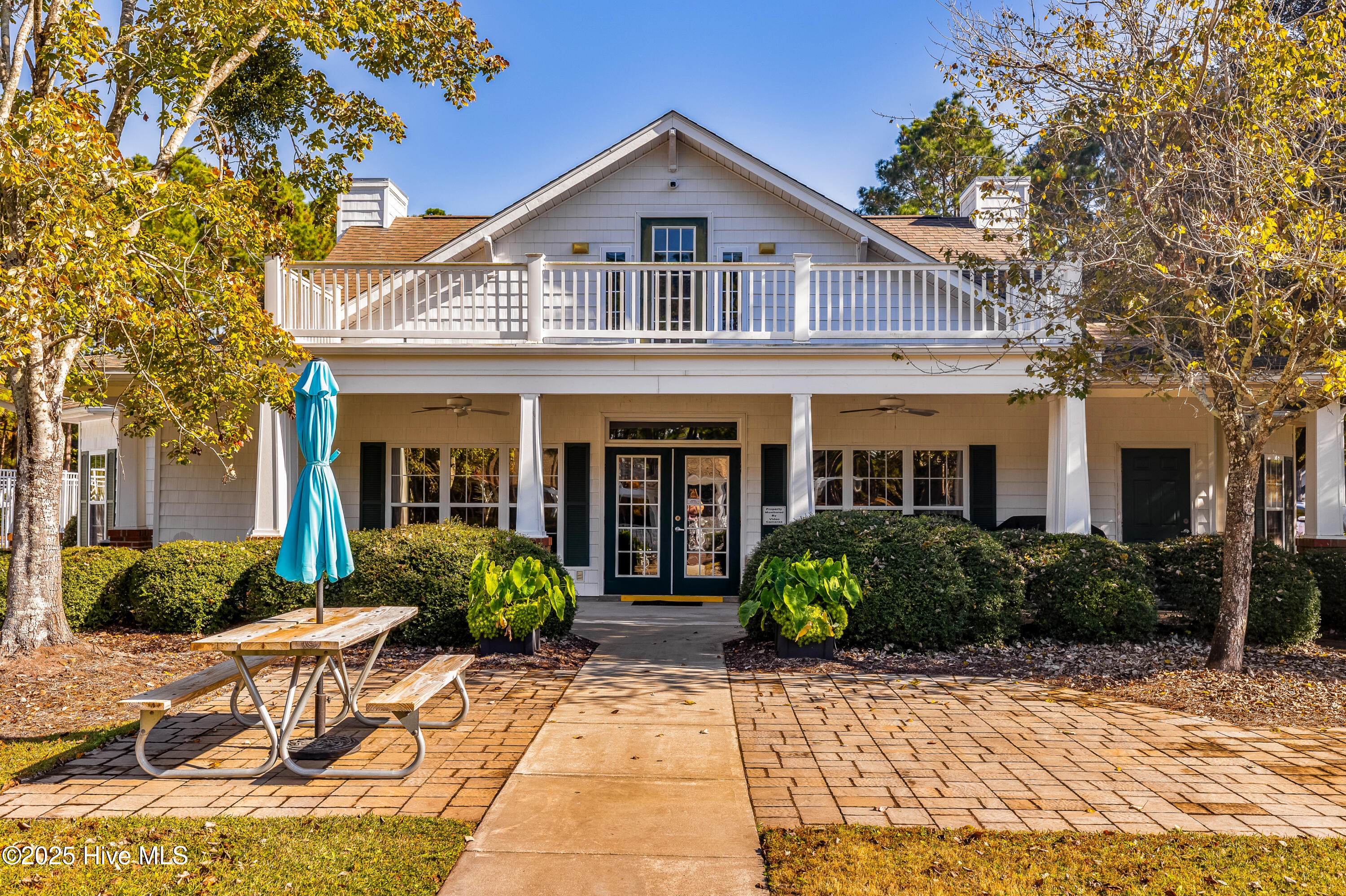 100540432 | Photo 46