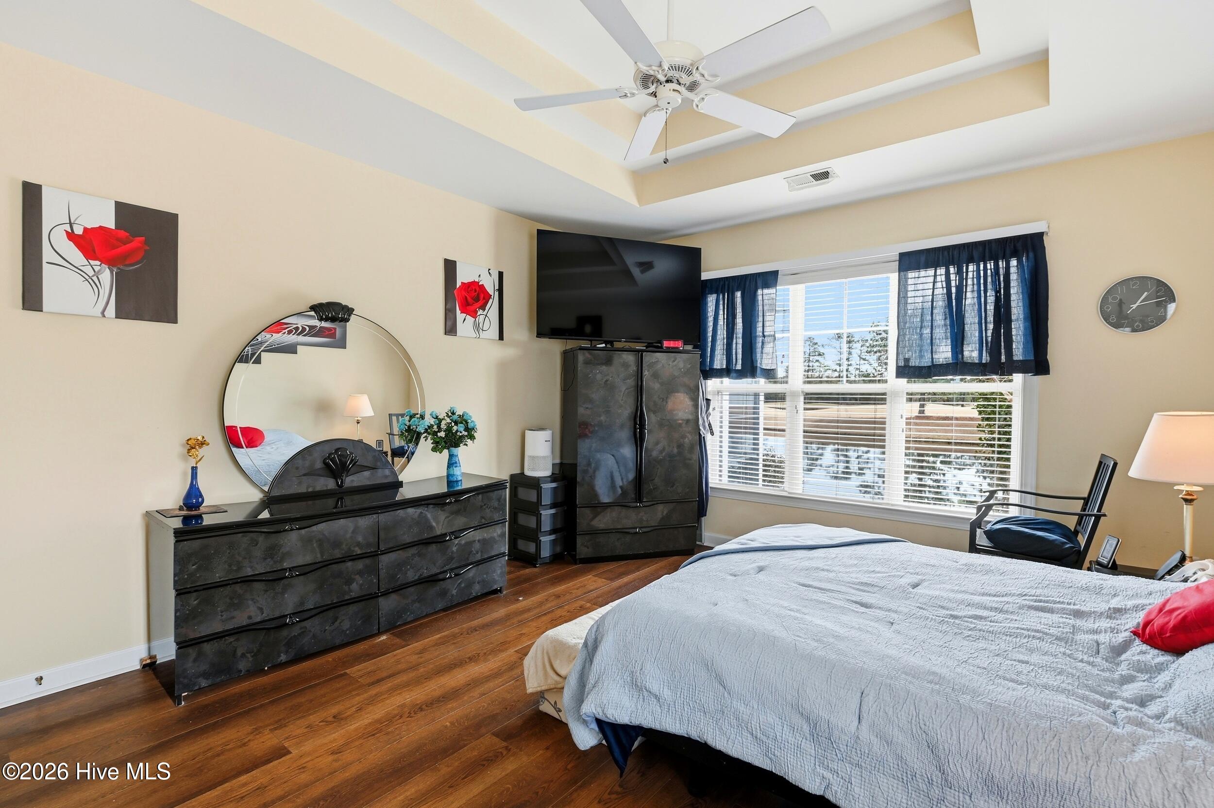 100553802 | Photo 23