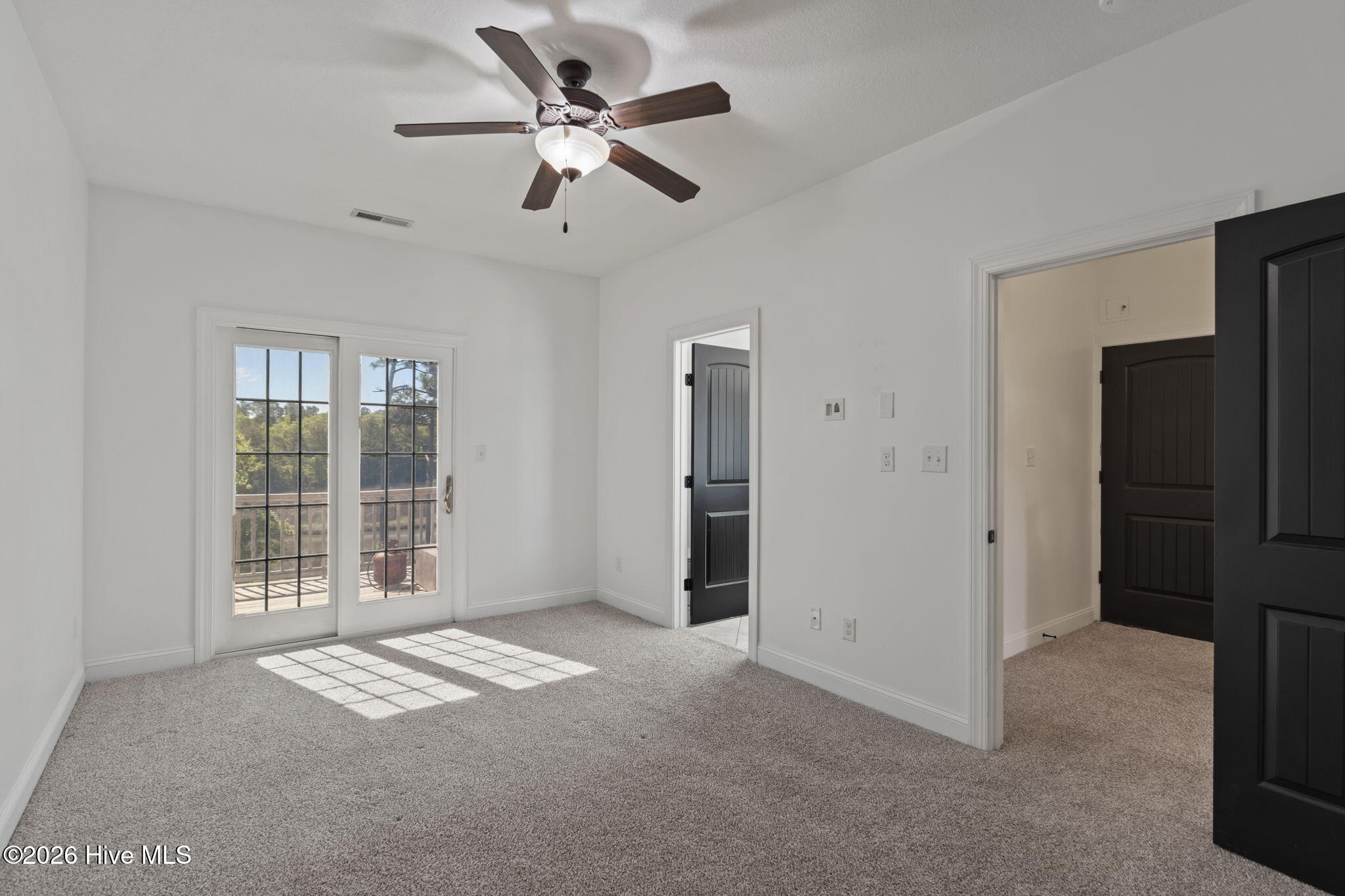 400 Garland Shores Drive,Hubert