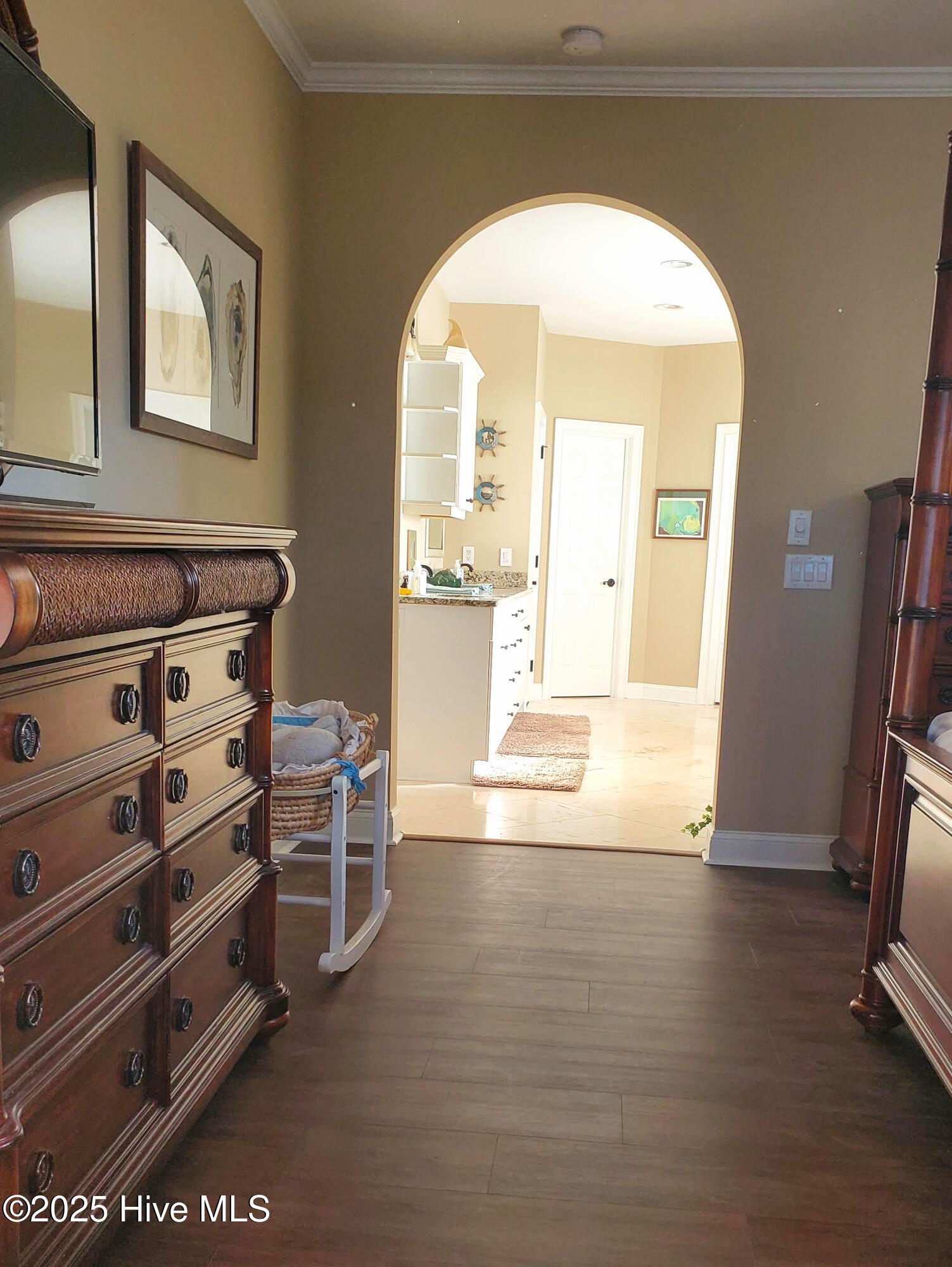 100543695 | Photo 47