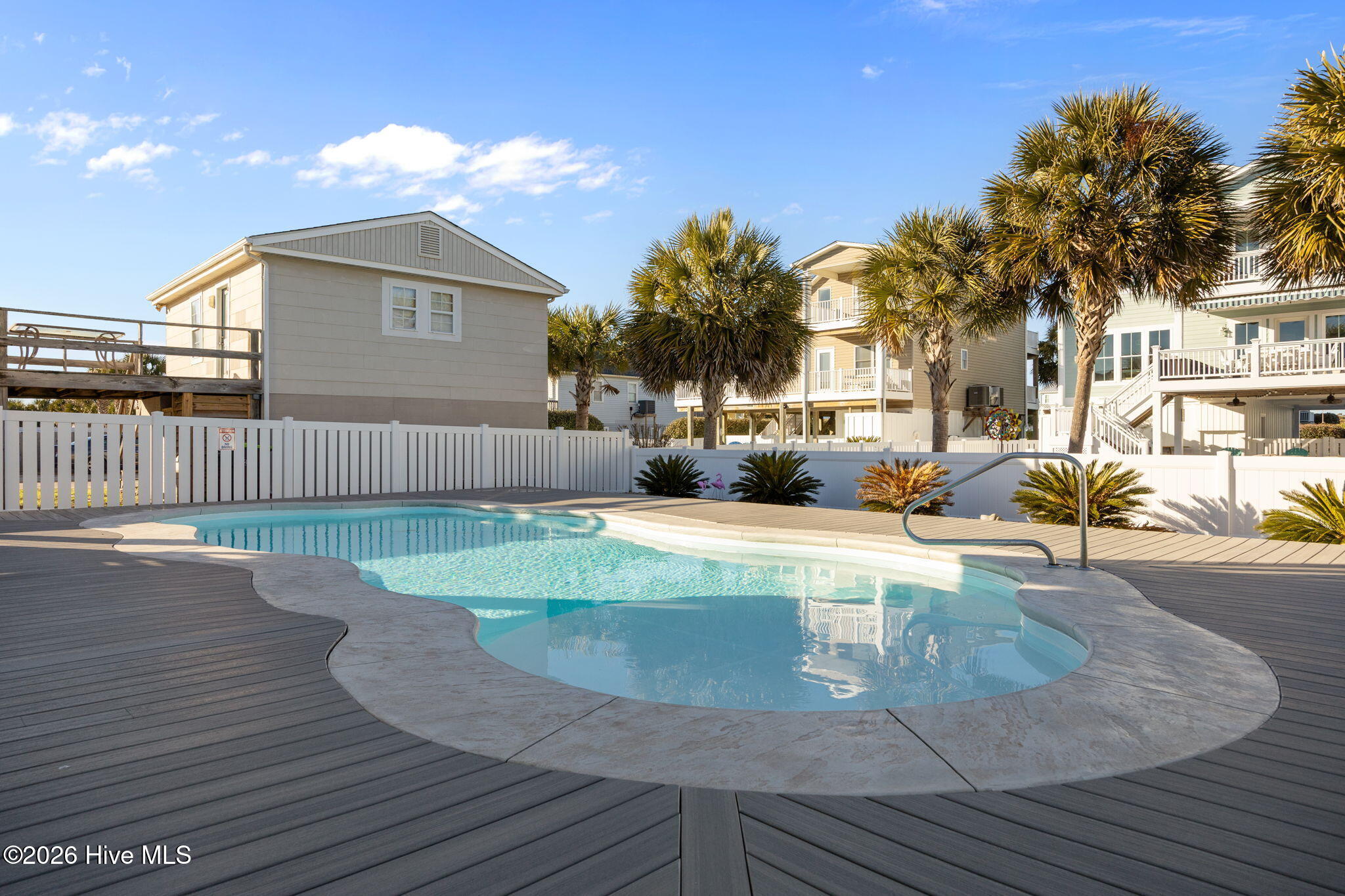 100549750 | Photo 13