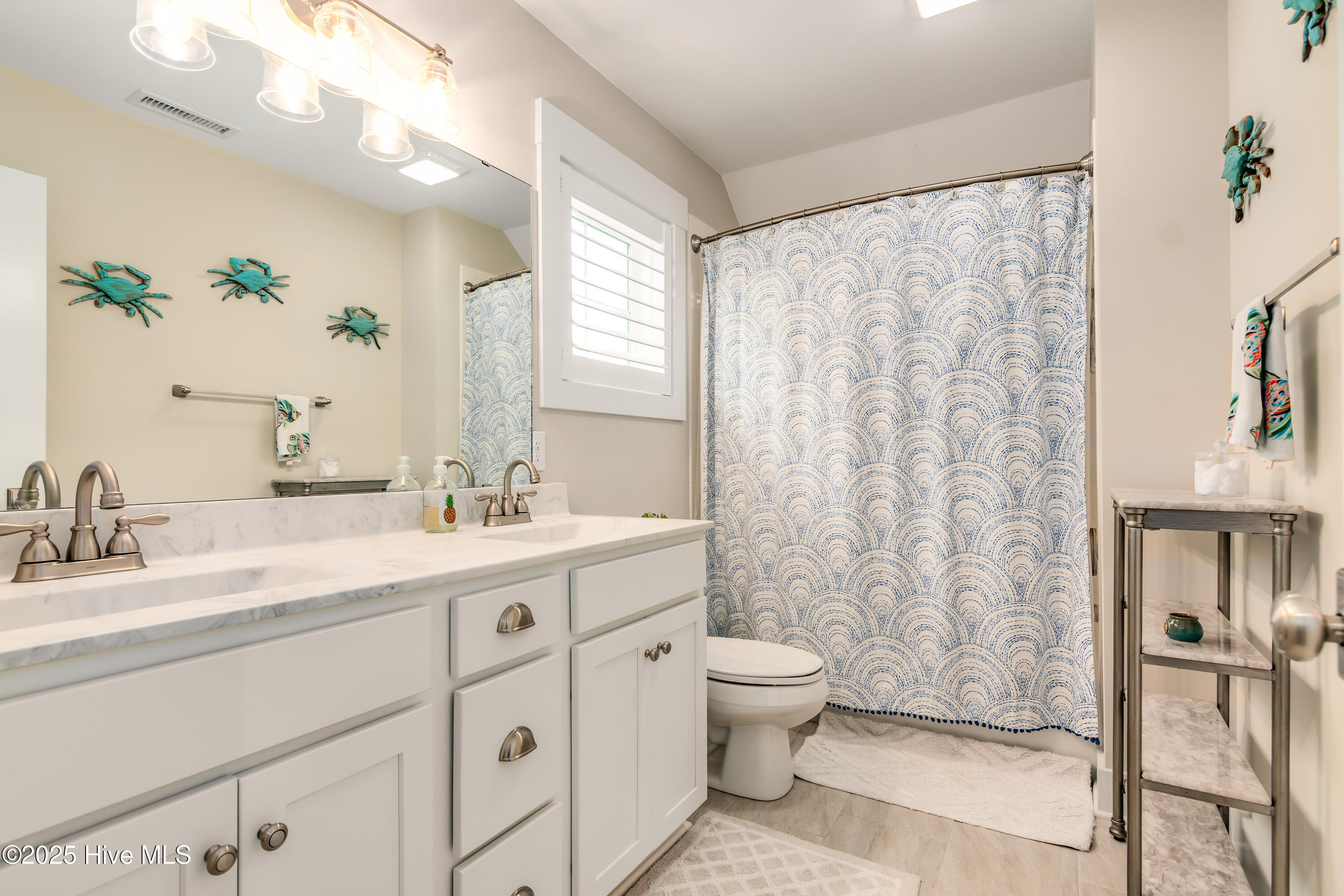 100501018 | Photo 31