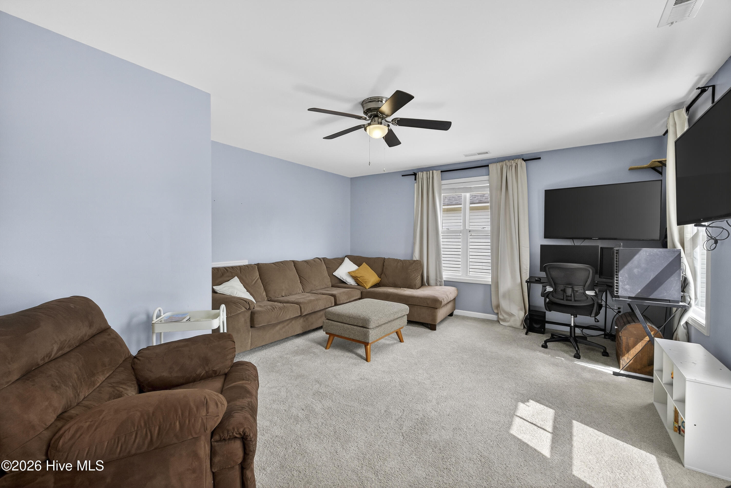 100564462 | Photo 25