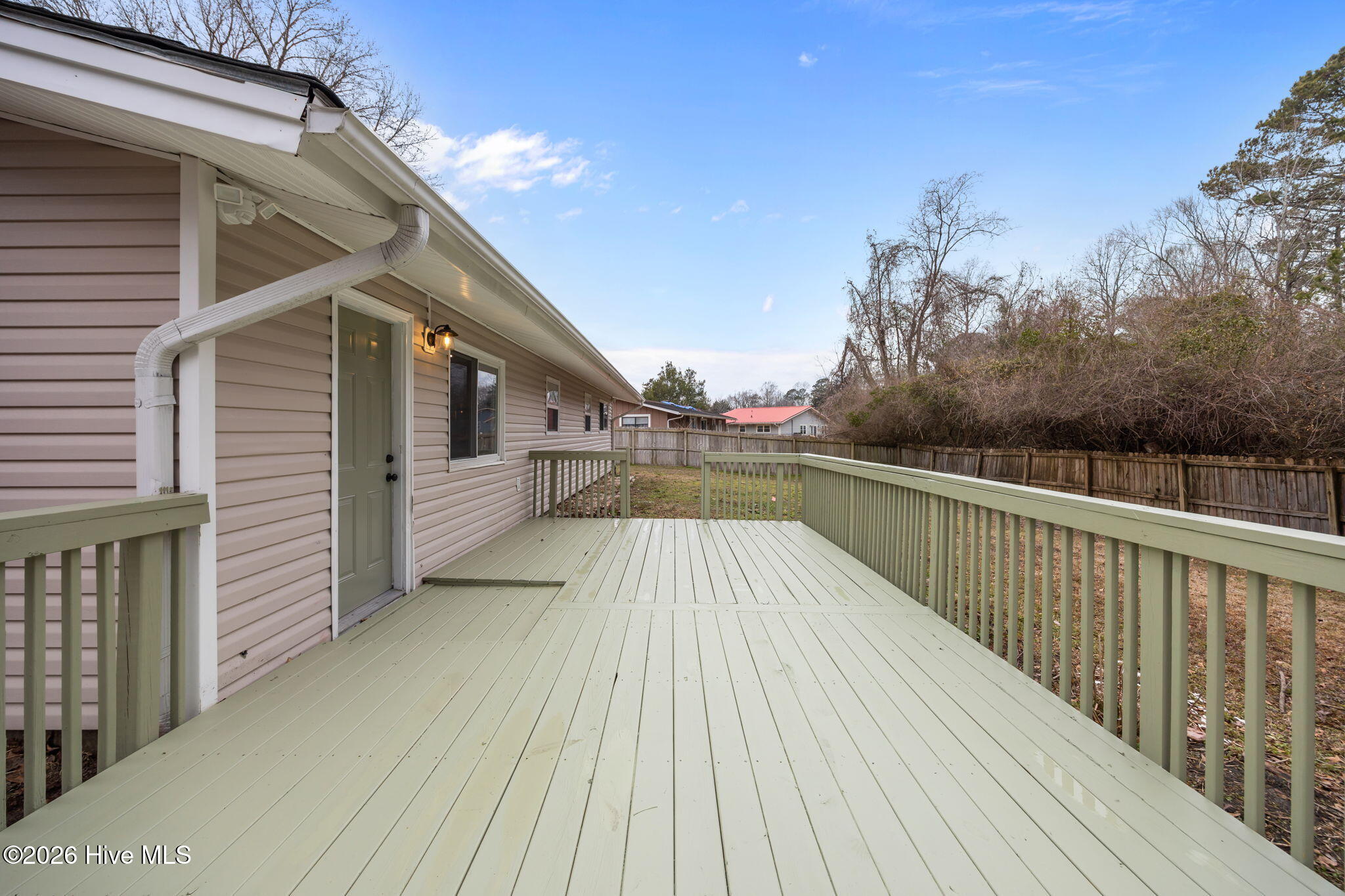 100552306 | Photo 49