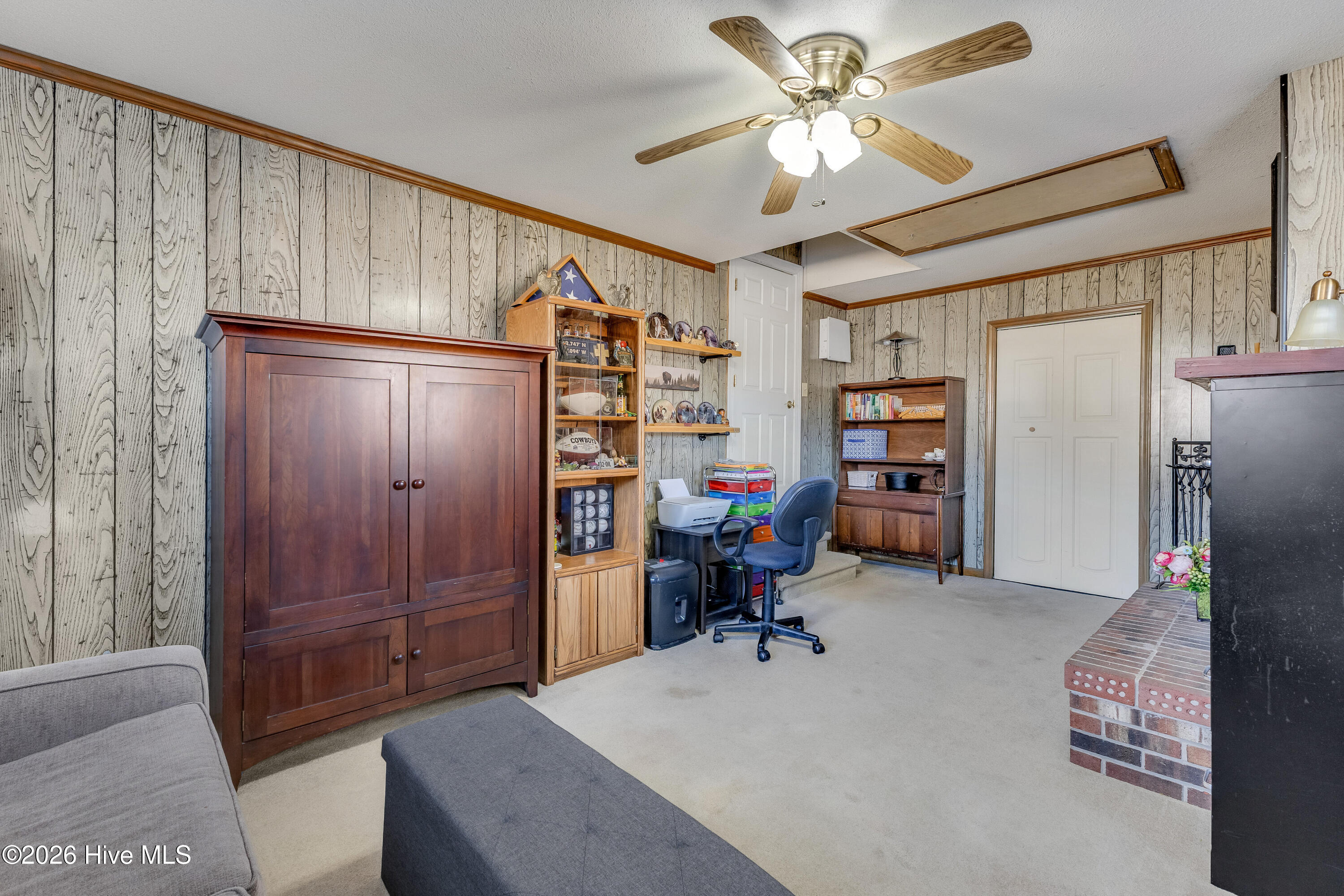 100554925 | Photo 18