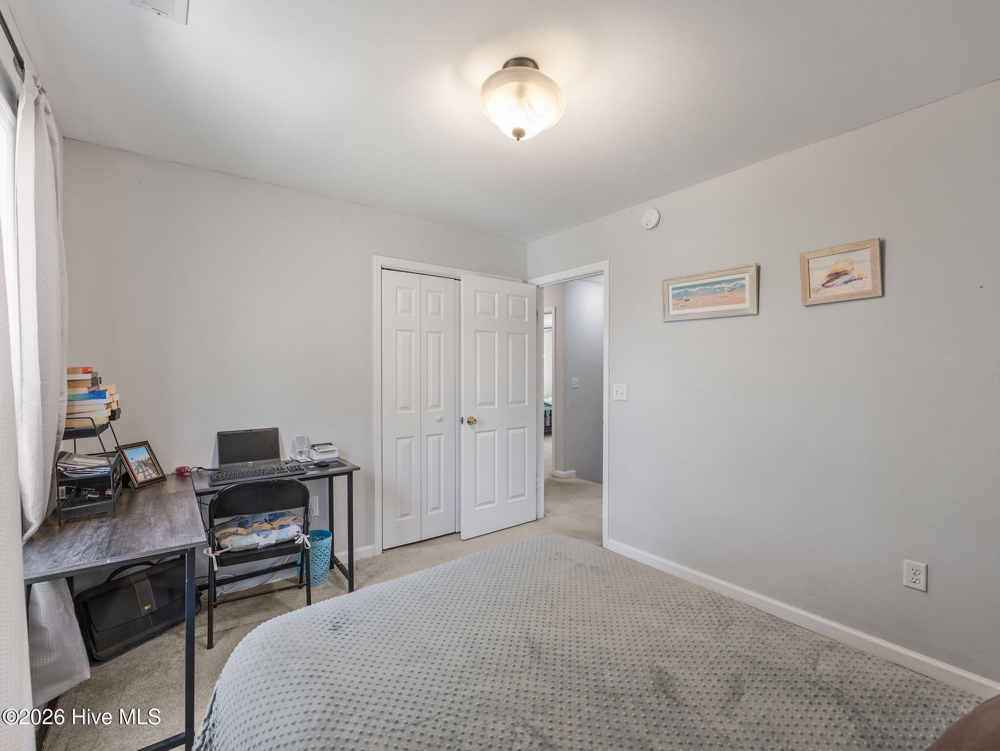 100562601 | Photo 32