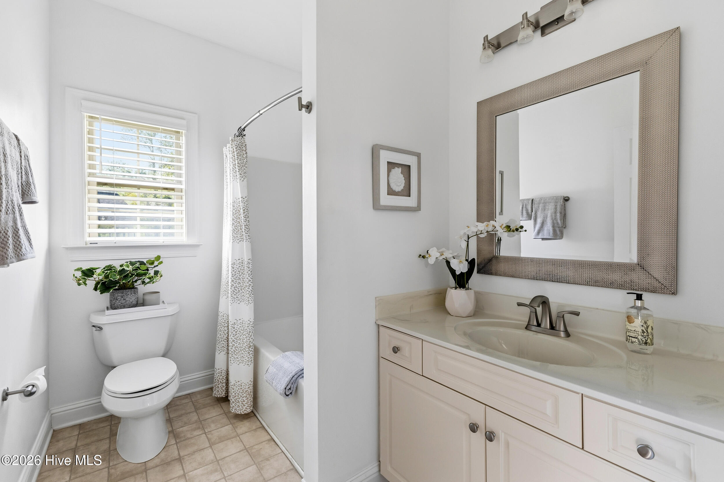 100555563 | Photo 24