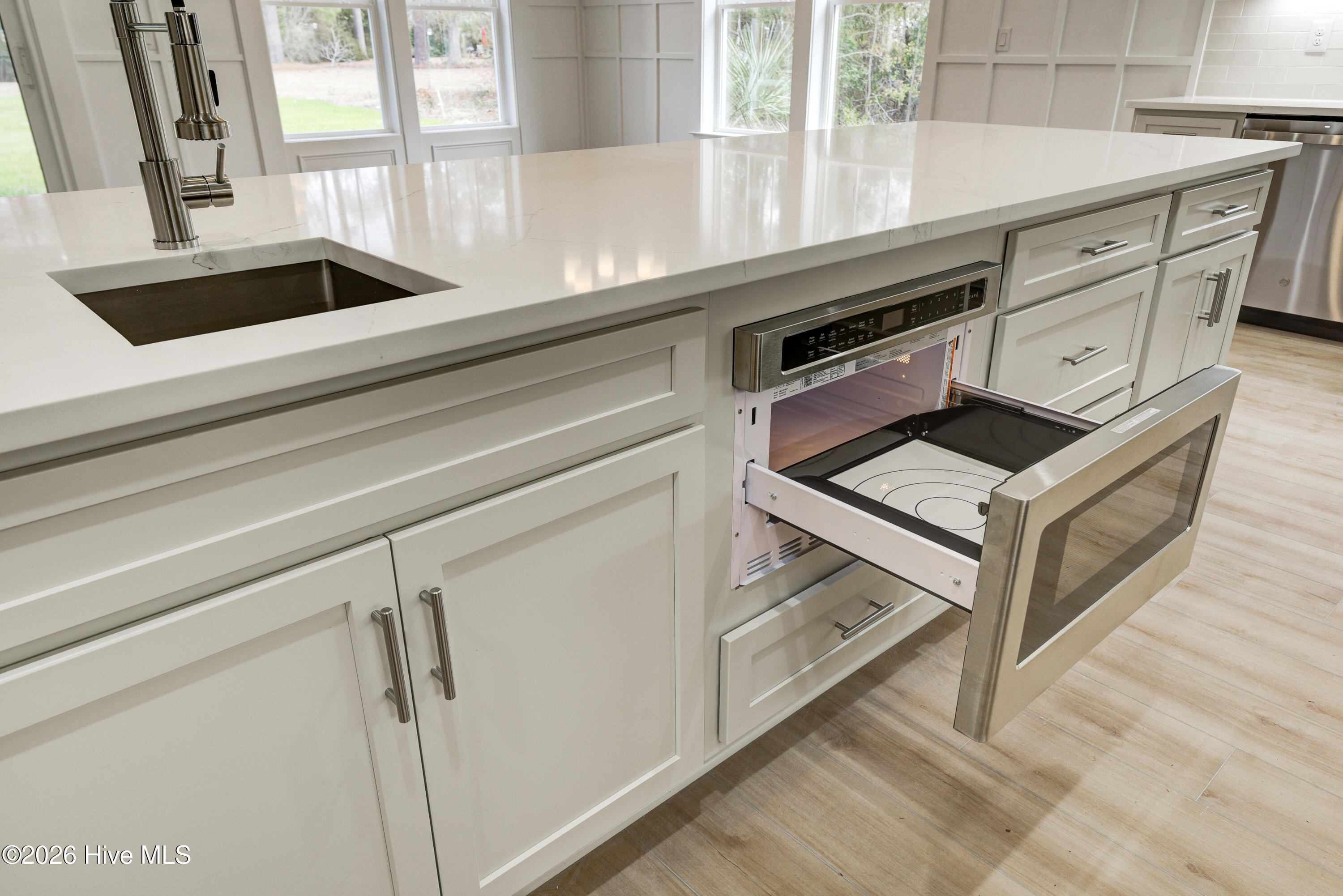 100547113 | Photo 18