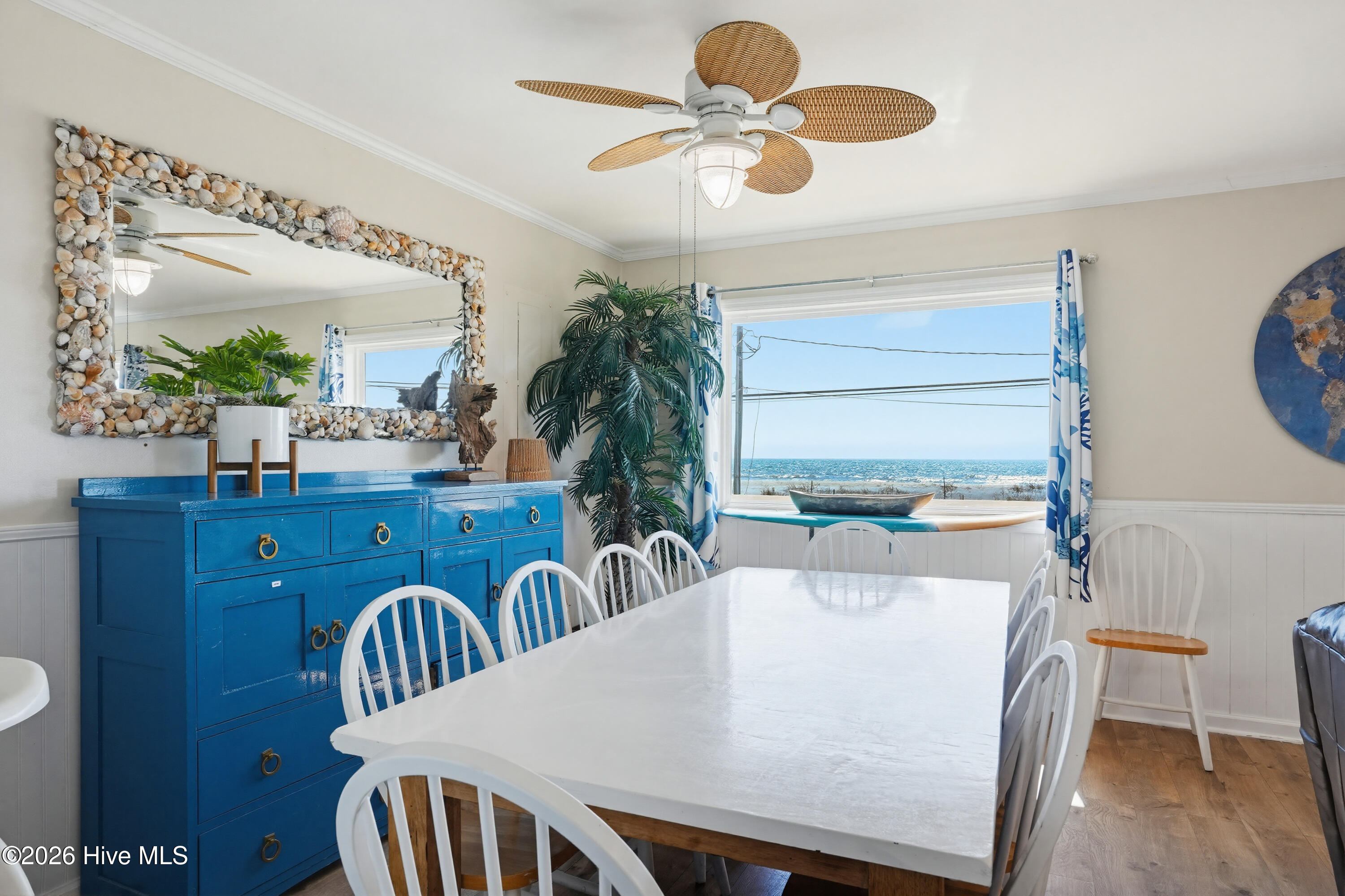 100550124 | Photo 29