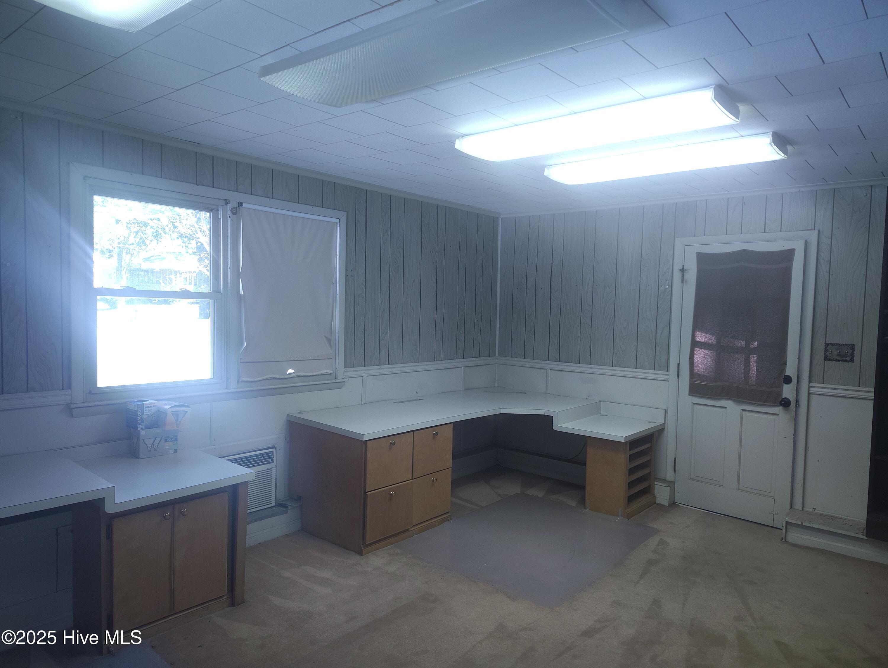 100536535 | Photo 40