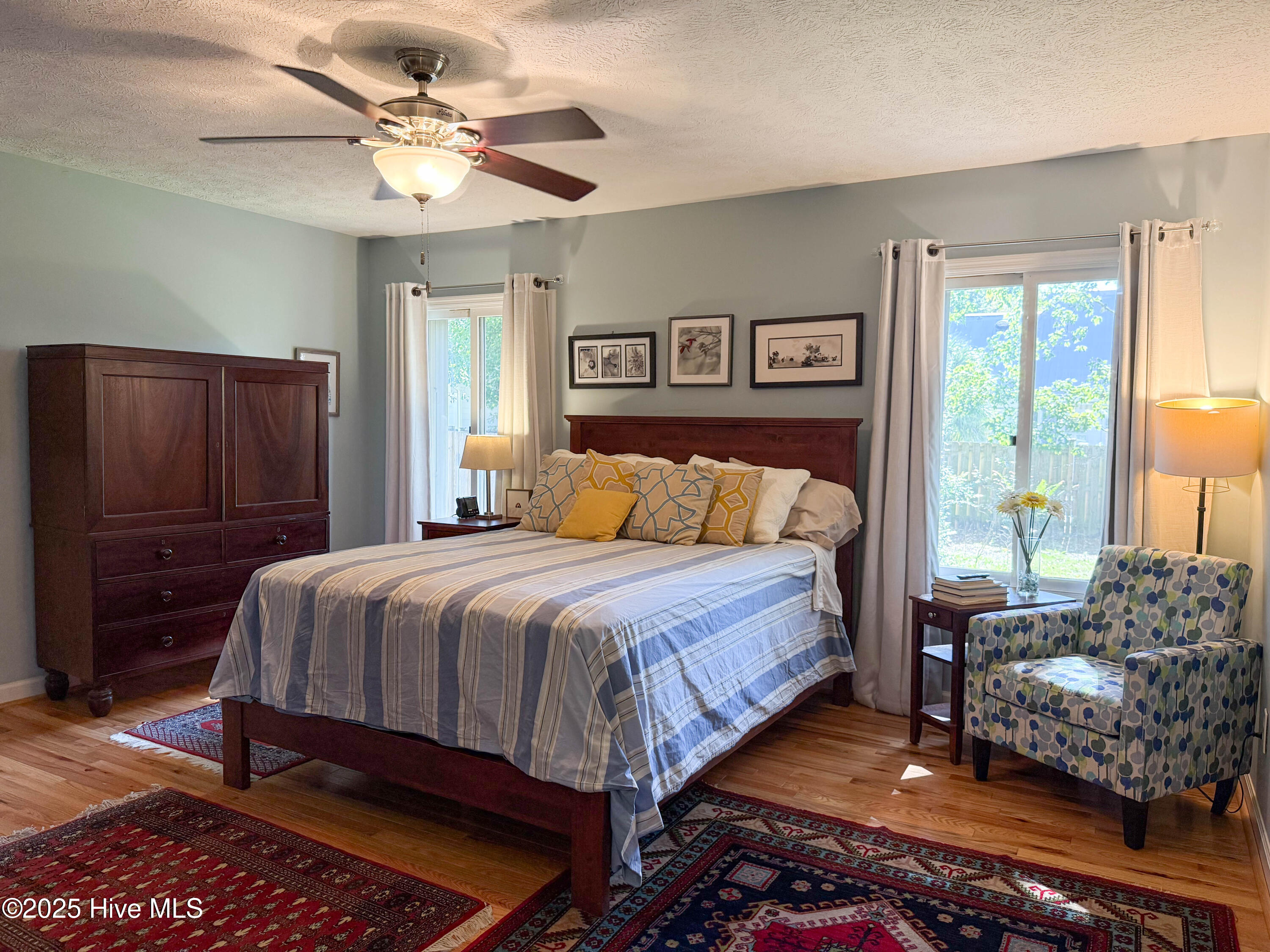 100538841 | Photo 33