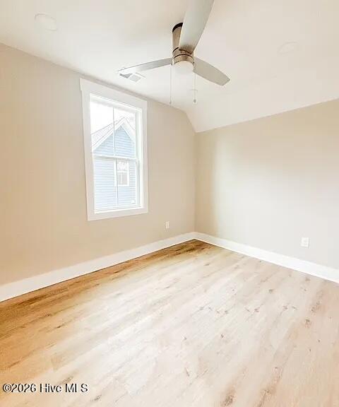 100568667 | Photo 14