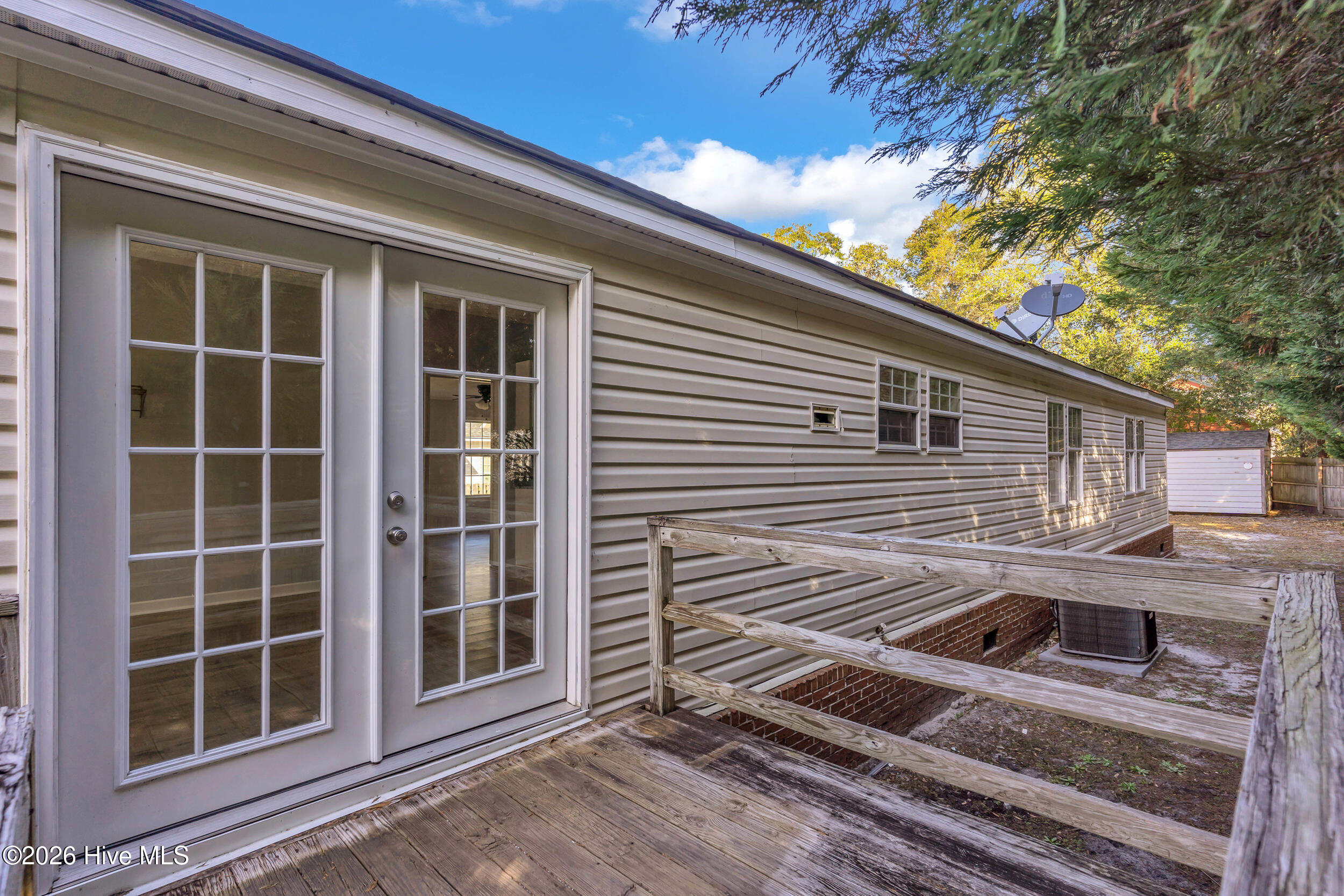 100550344 | Photo 27