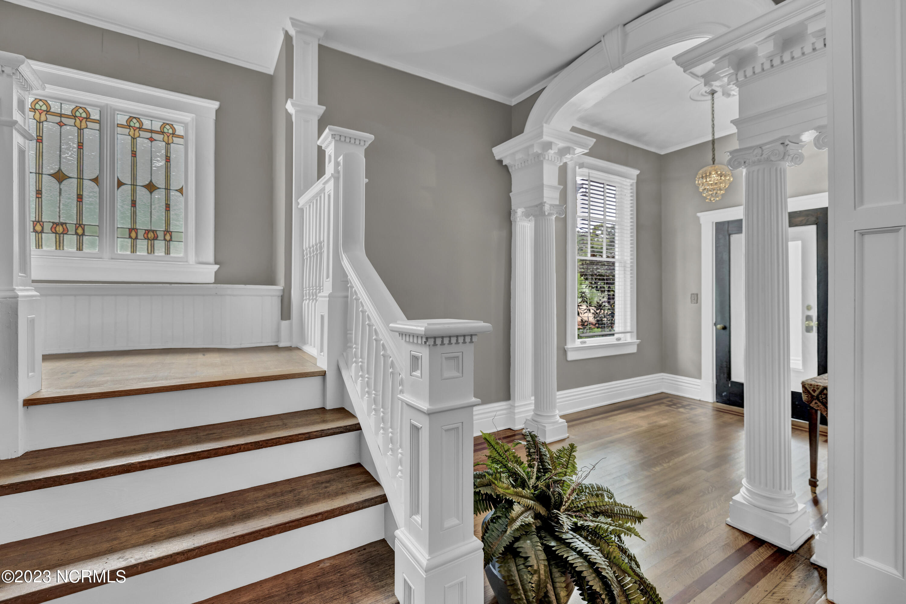 106 S 5th Avenue, Wilmington, NC 28401 – photo 8: Grand Foyer