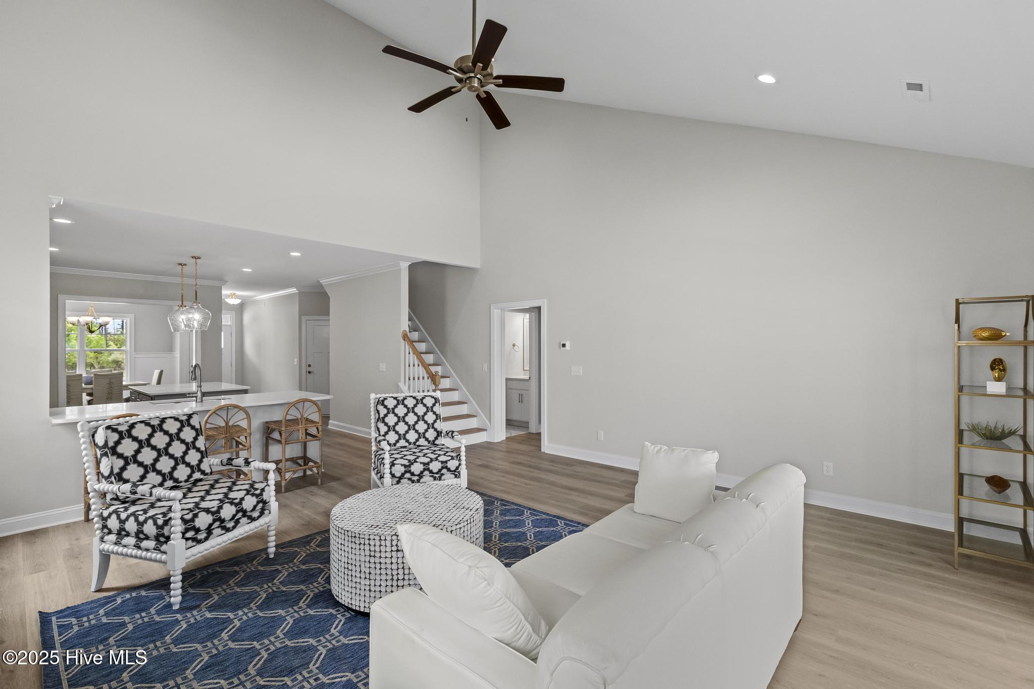 100511230 | Photo 12