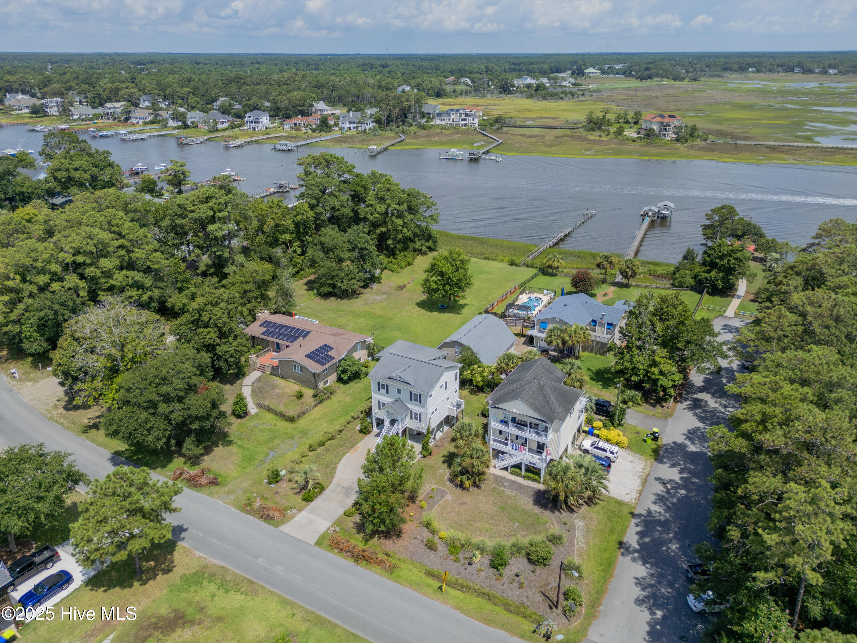 100522318 | Photo 36