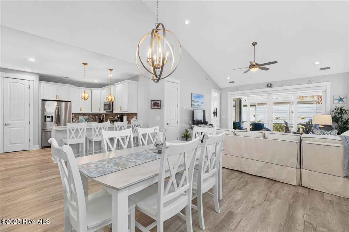 100524378 | Photo 17