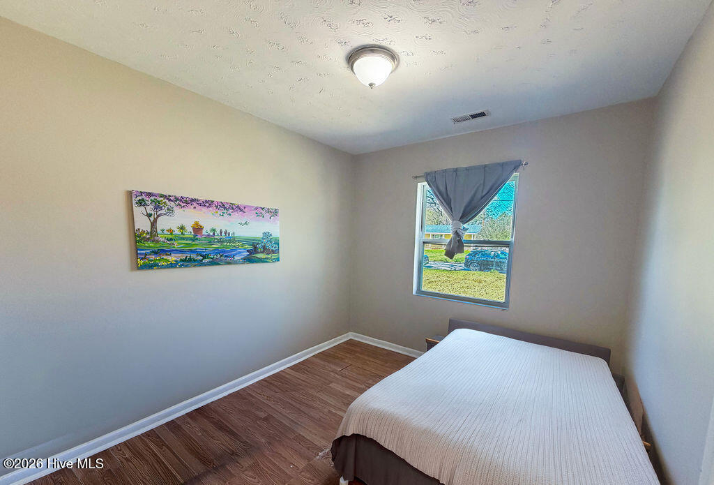 100560731 | Photo 15