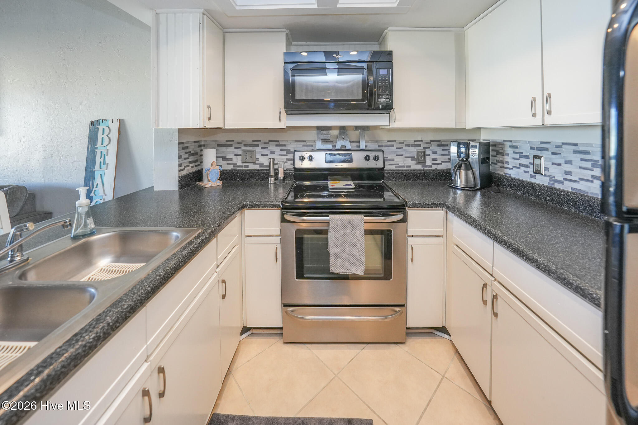 100519884 | Photo 21