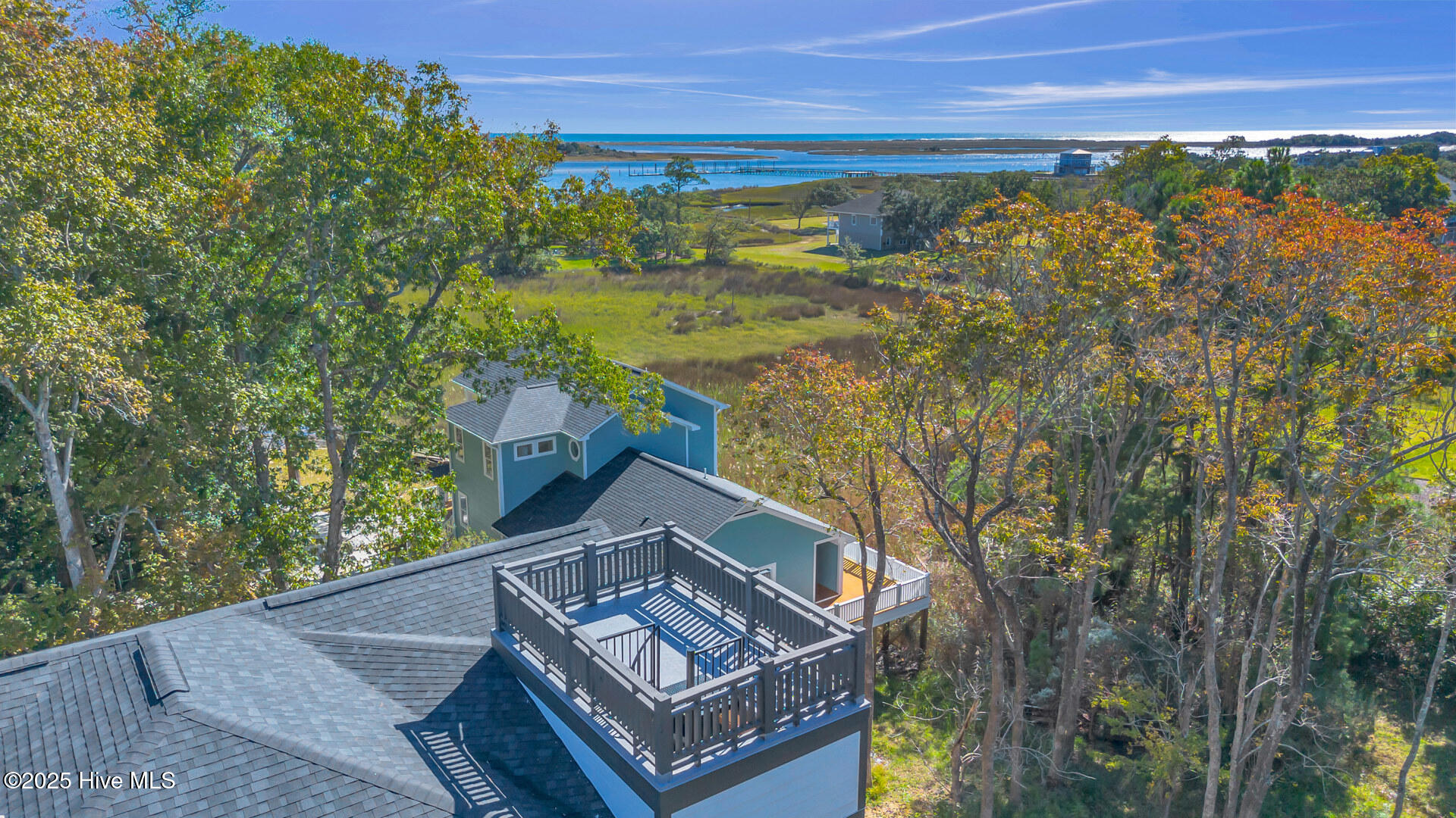 100539388 | Photo 75