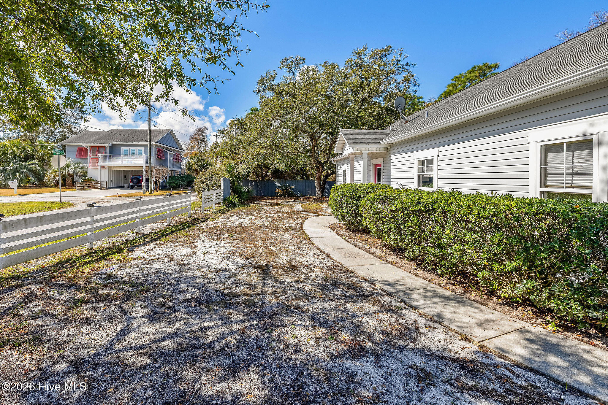 100559674 | Photo 27