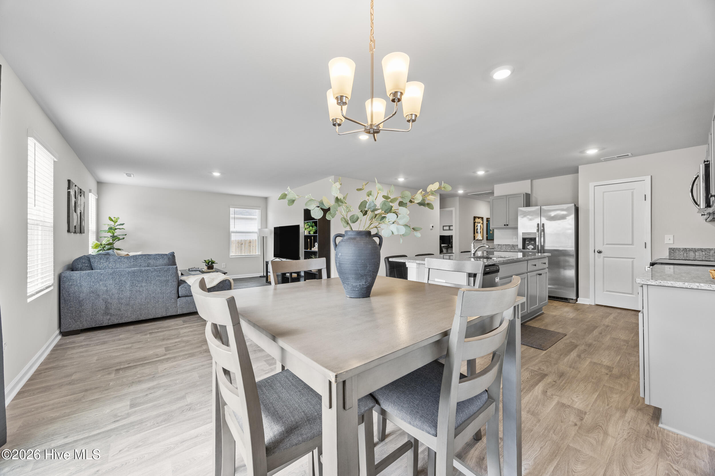 100558614 | Photo 20