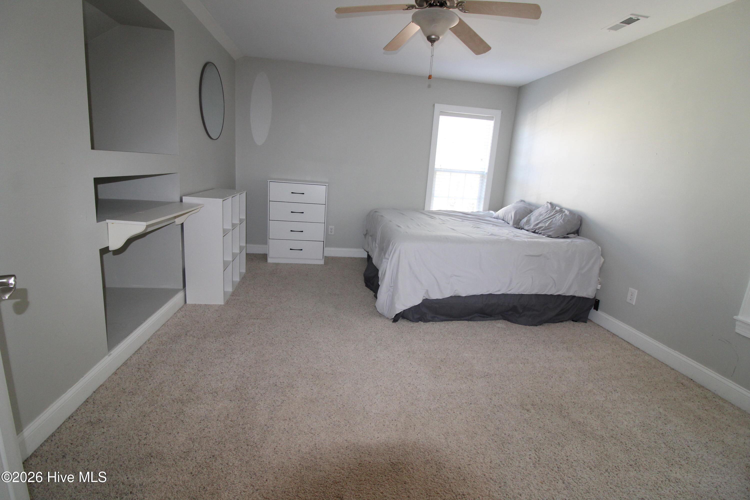 100538724 | Photo 31