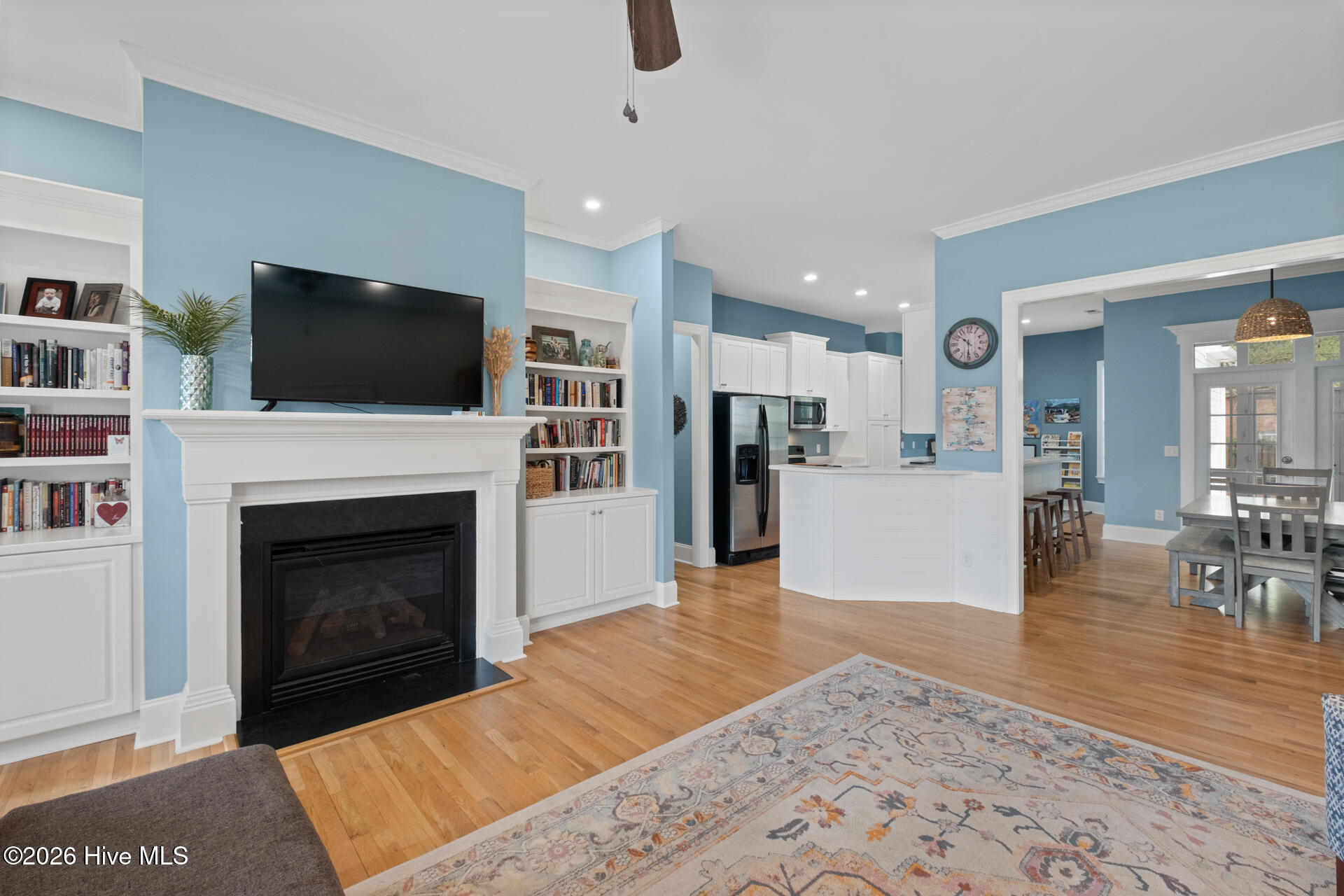 100564524 | Photo 11