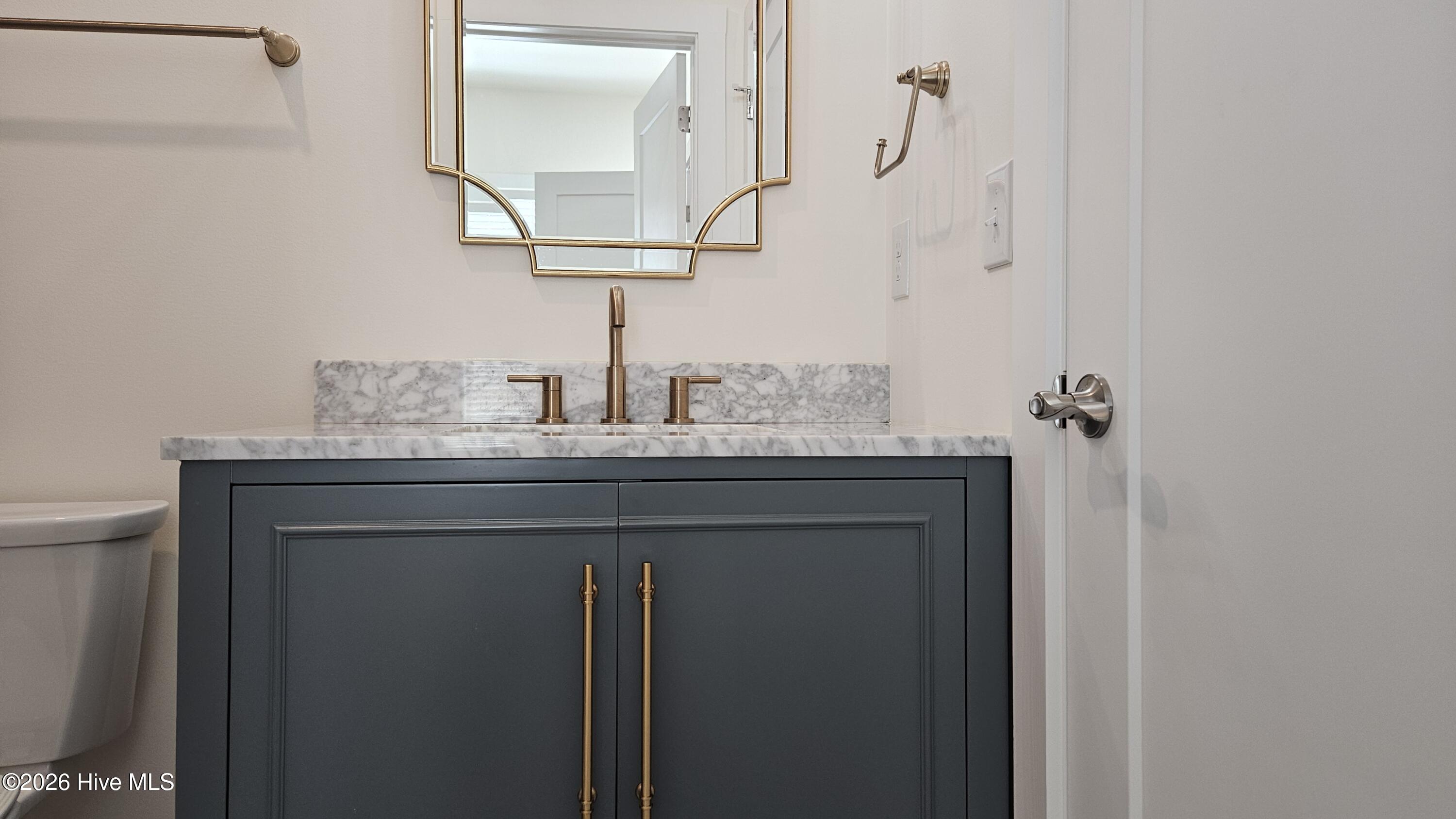 100563194 | Photo 29