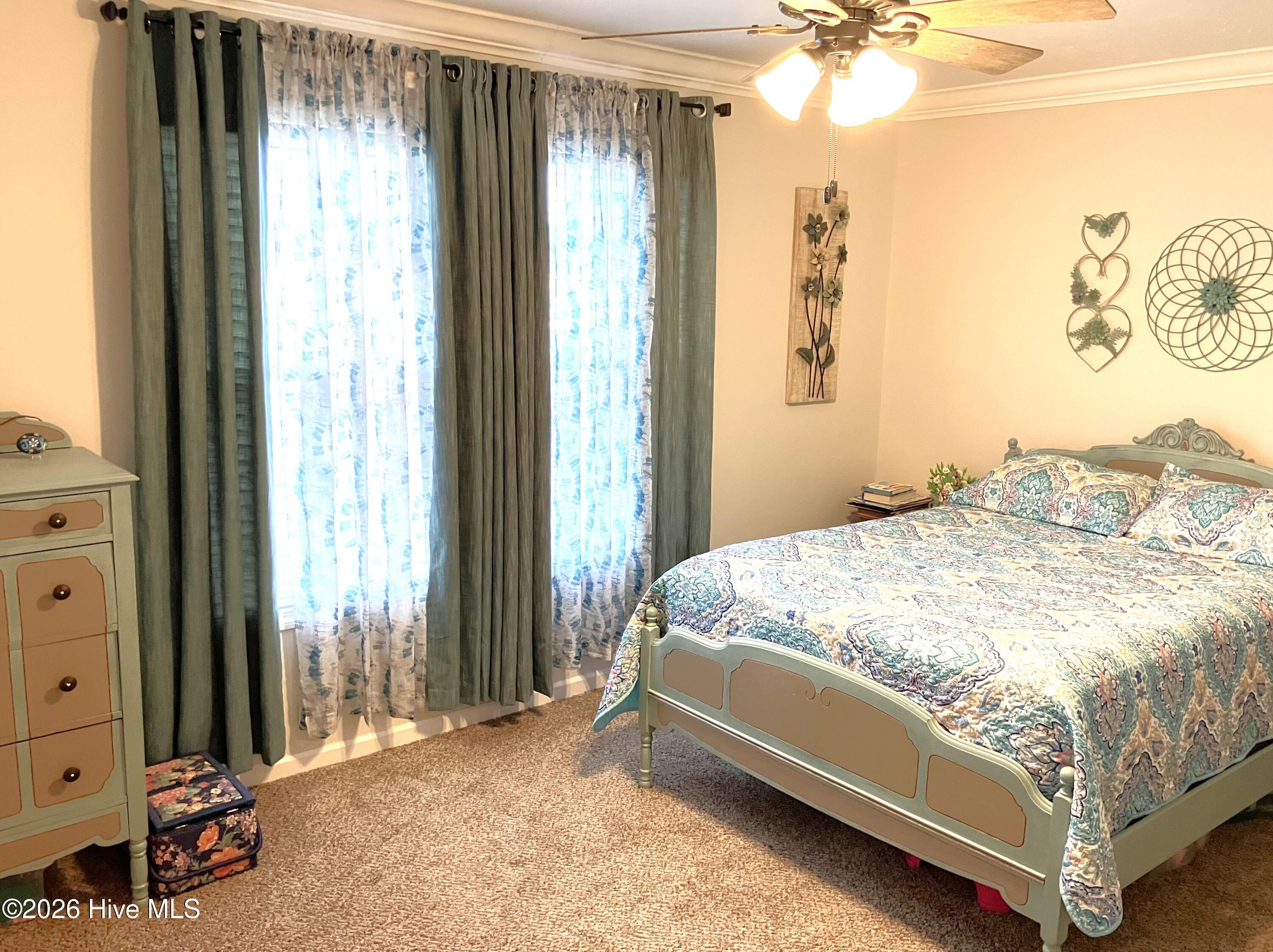 1406 White Oak River Road,Maysville