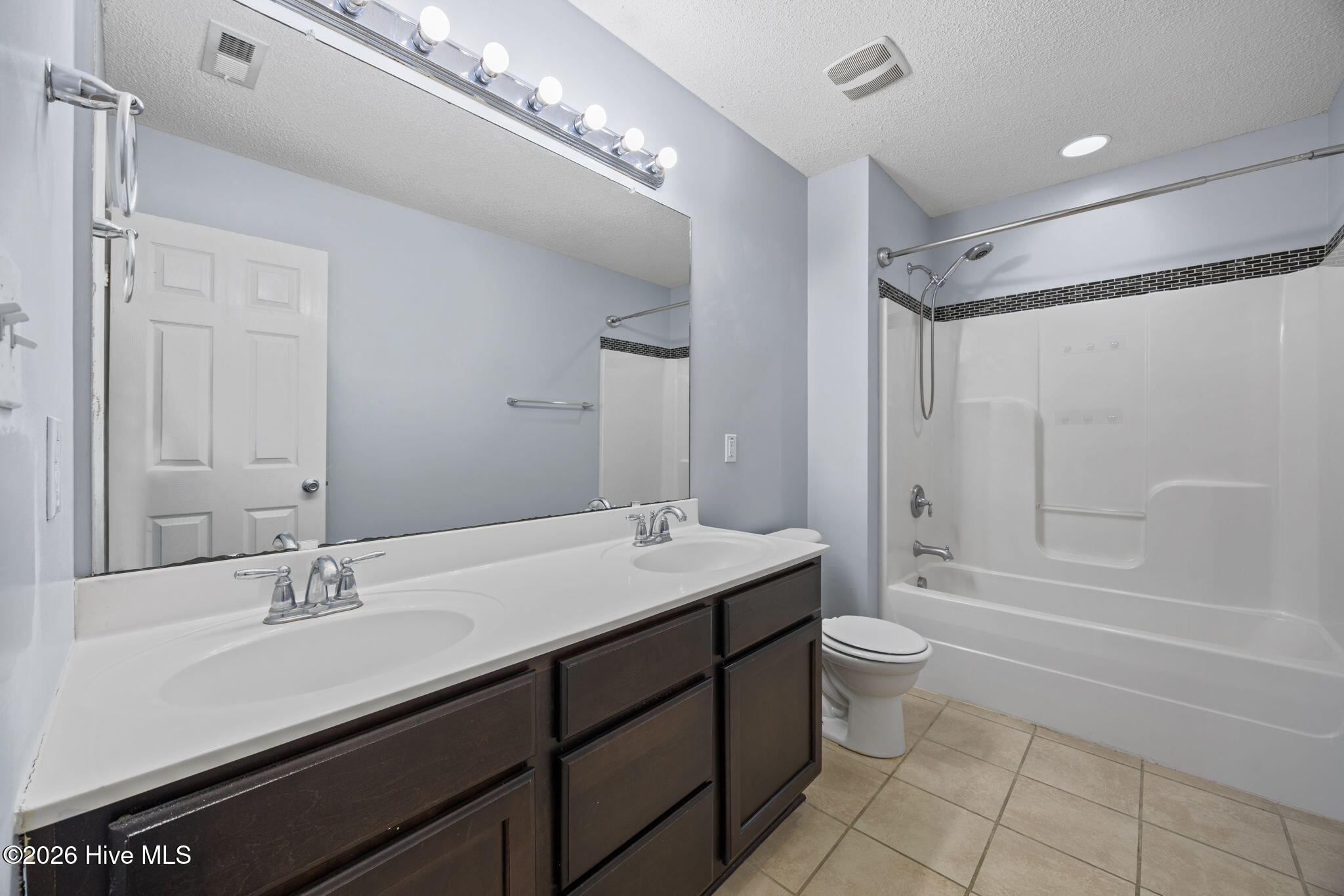 100557528 | Photo 12